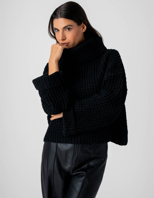 BLUSA SUETER NICOLE MADRE REINA TRICOT PRETO