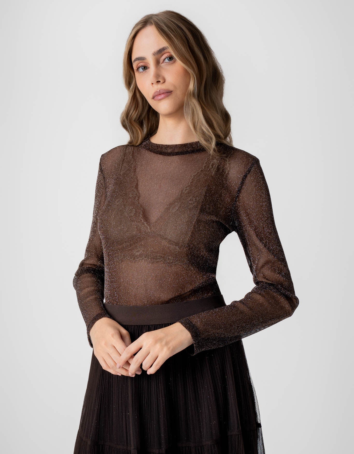 BLUSA VITORIA MADRE REINA CHOCOLATE