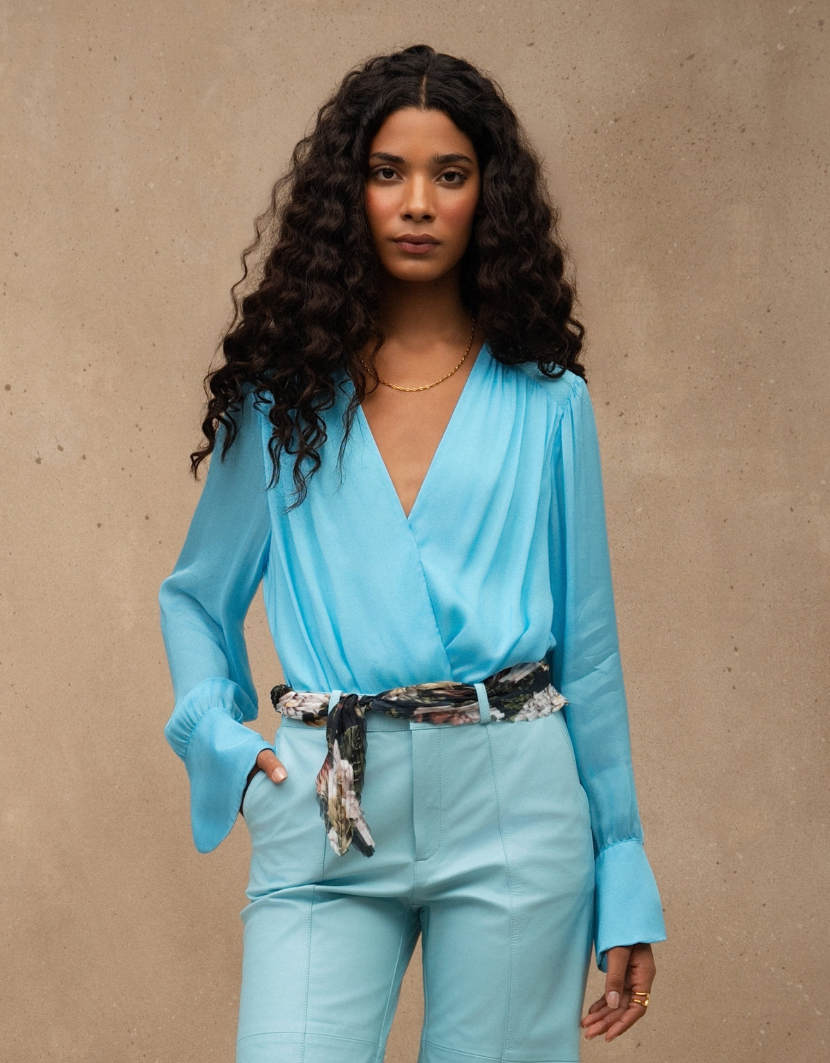 BODY SIENA MADRE REINA LISO AZUL TURQUESA