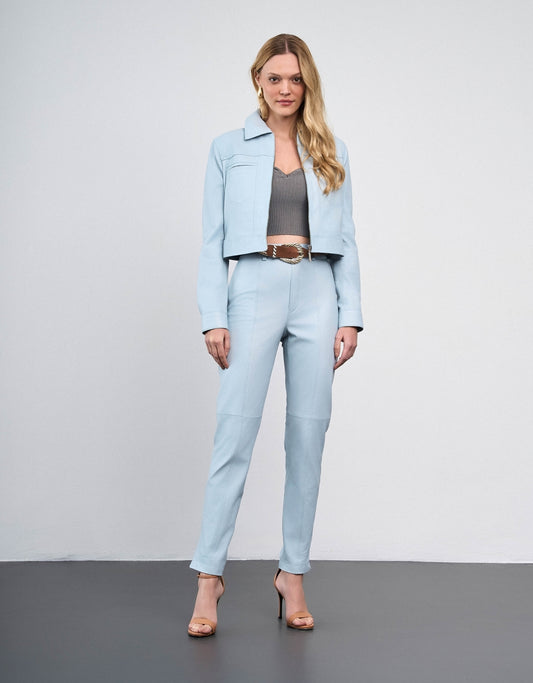 CALÇA ALFAIATARIA MADRE REINA COURO BLUE DAY