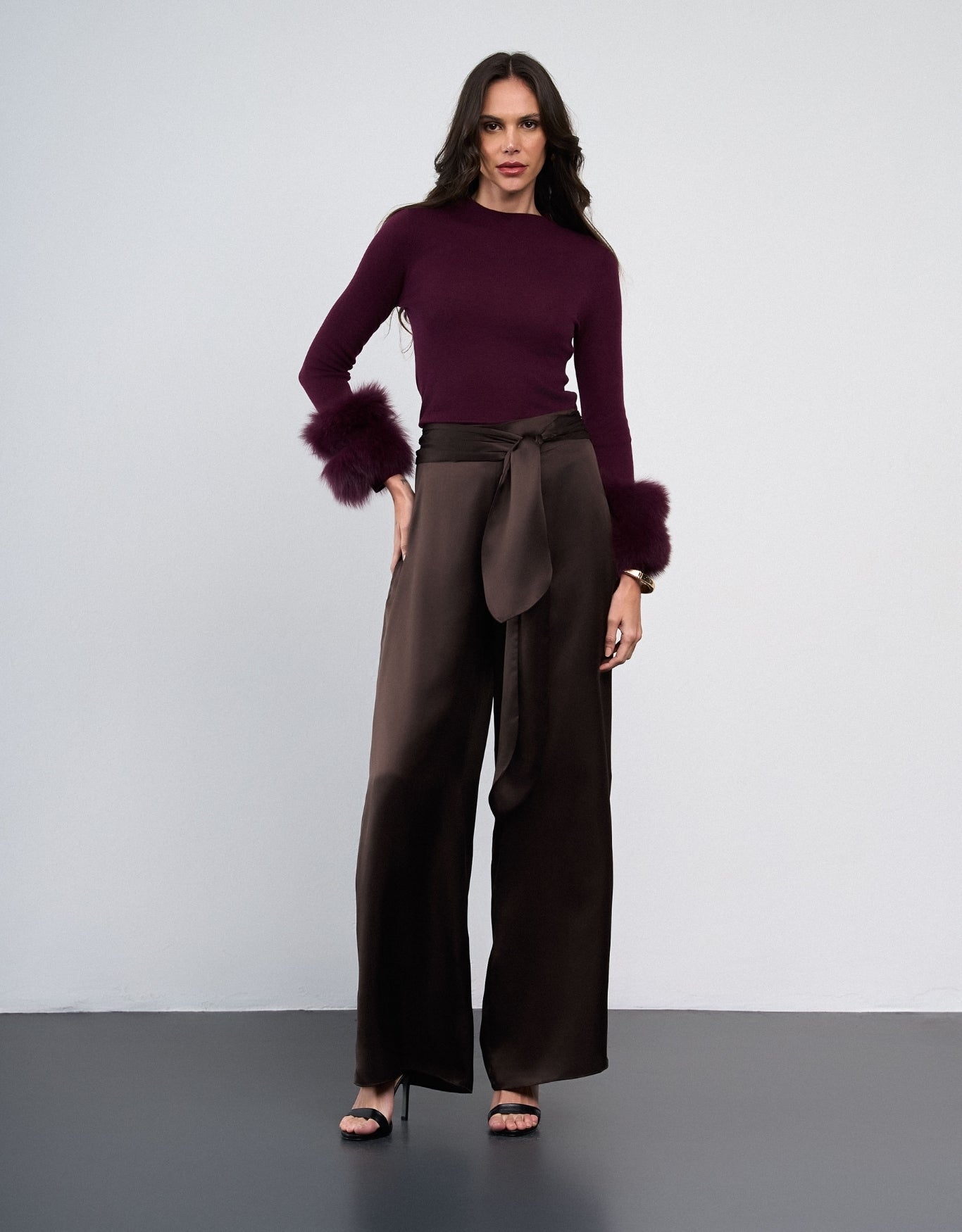 CALÇA AMANDA MADRE REINA SEDA DARK BROWN