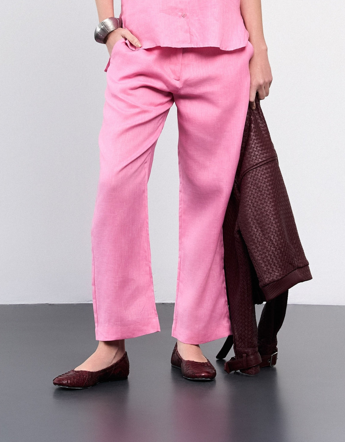 CALÇA ANNA MADRE REINA LINHO ROSA CRISTAL