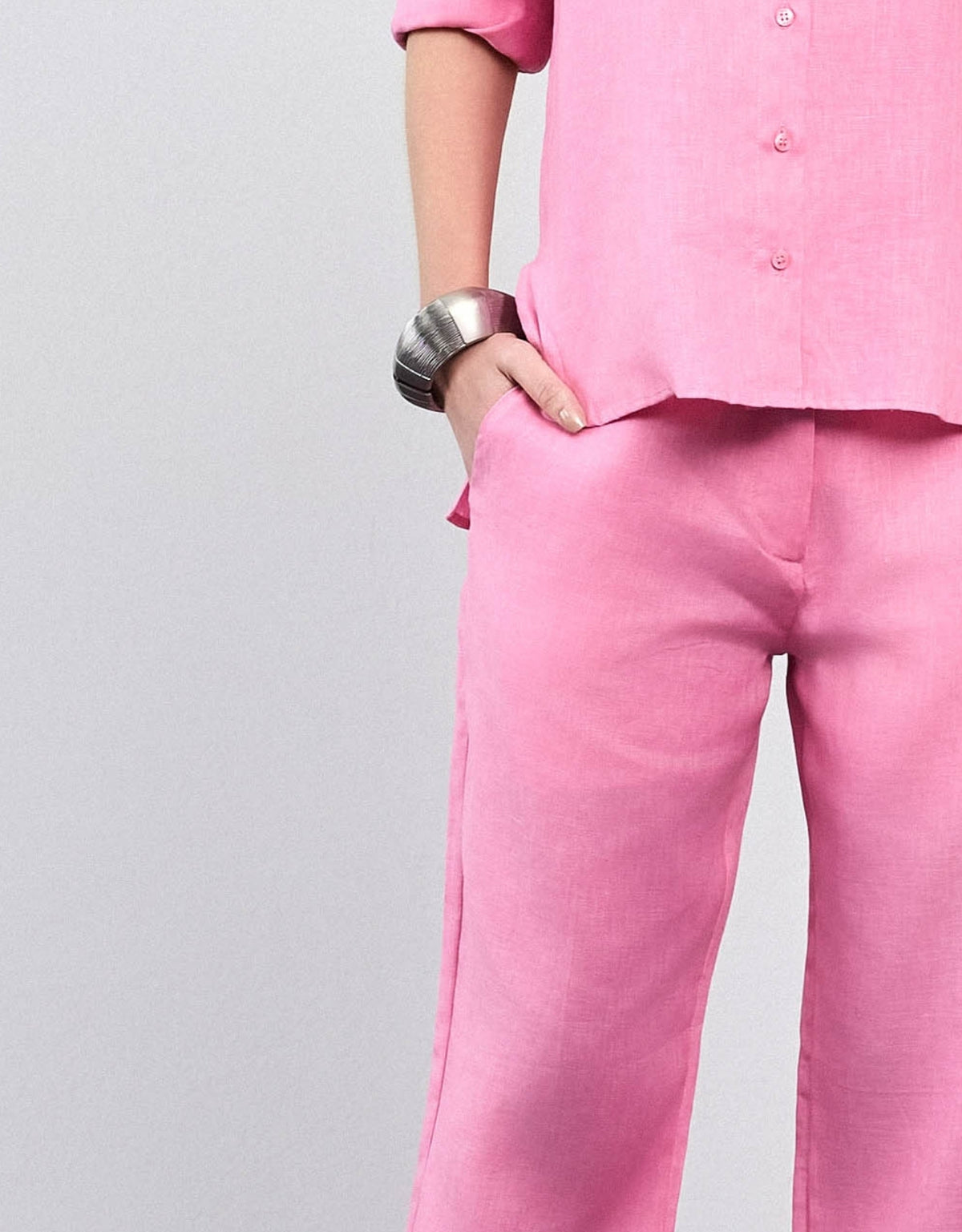 CALÇA ANNA MADRE REINA LINHO ROSA CRISTAL