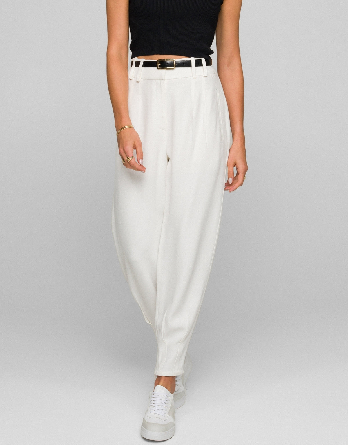 CALÇA CARROT MARIANA MADRE REINA OFF WHITE