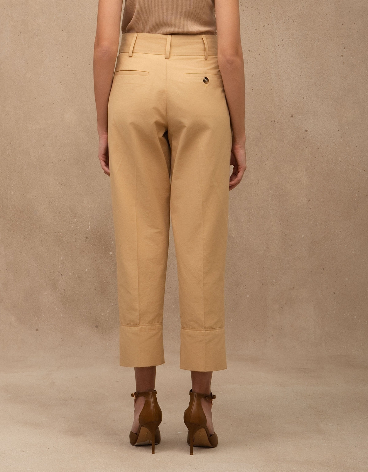 CALÇA CLÉO MADRE REINA ALFAIATARIA AREIA