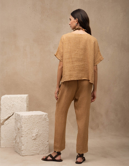 CALÇA EDUARDA MADRE REINA LINHO CAQUI RISCA DE GIZ