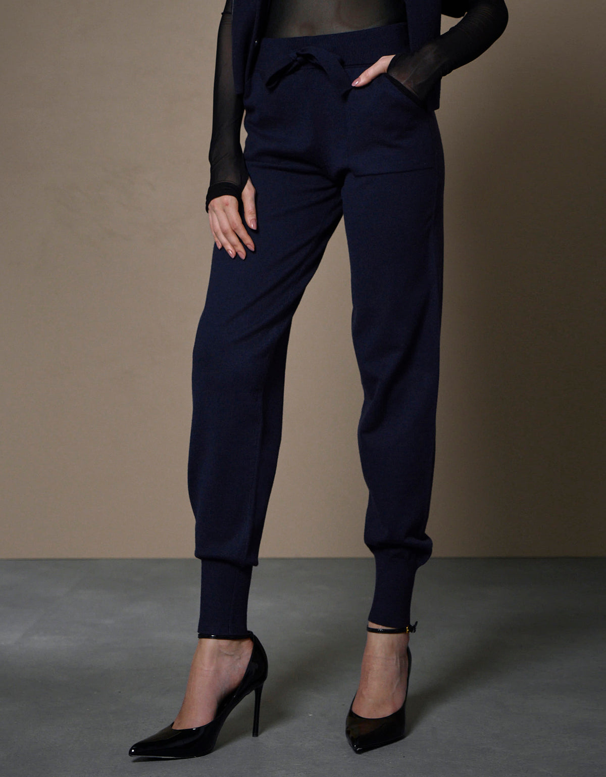 CALÇA JOGGING MADRE REINA TRICOT AZUL MARINE