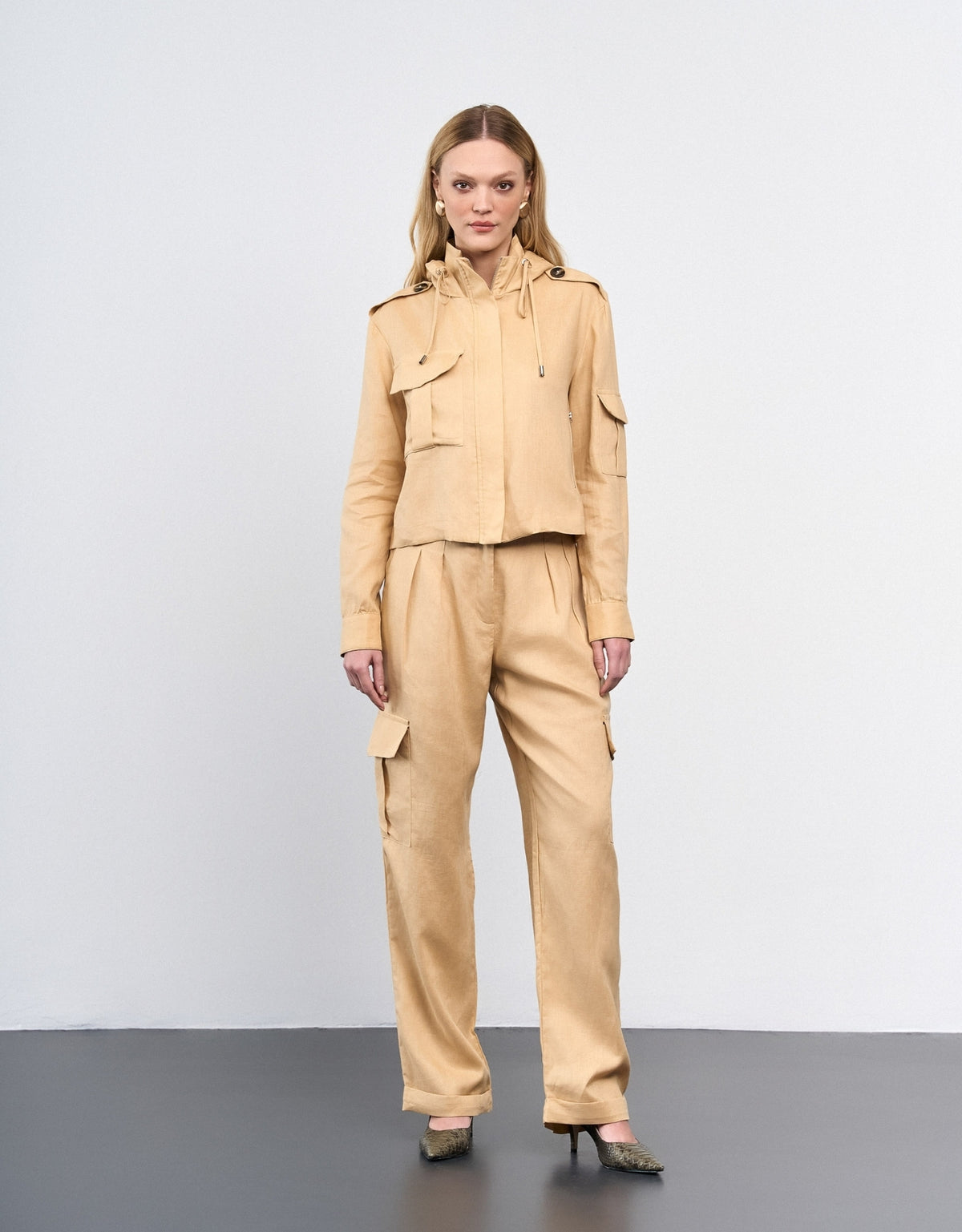 CALÇA LINEN BOLSOS MADRE REINA LINHO DESERT