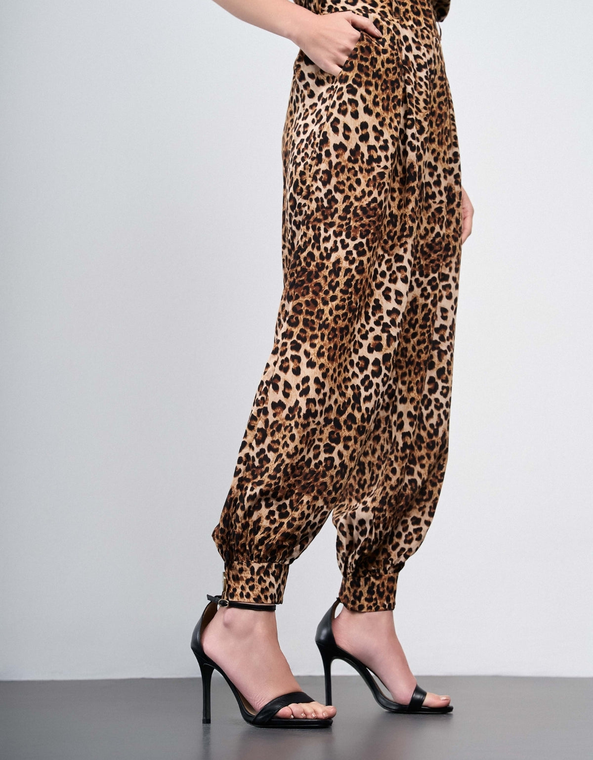 CALÇA MADRE REINA SEDA ANIMAL PRINT