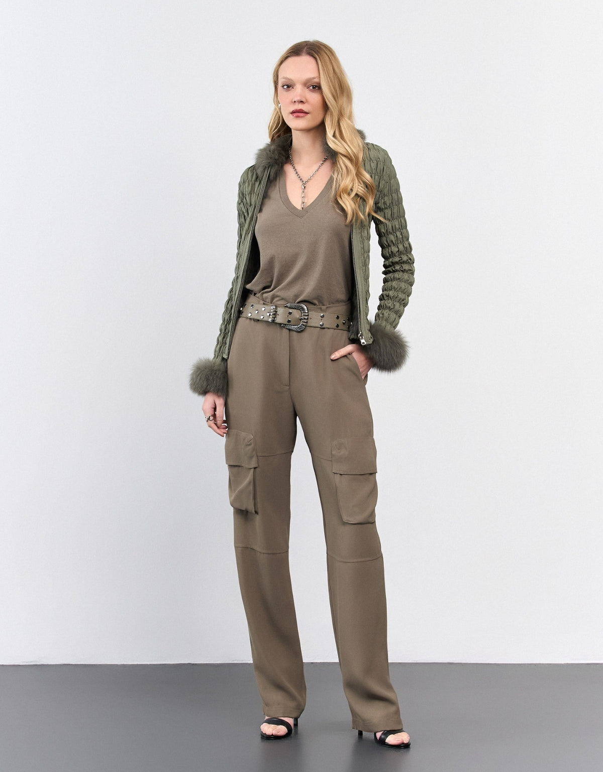 CALÇA MARGÔ MADRE REINA ALFAIATARIA GREIGE