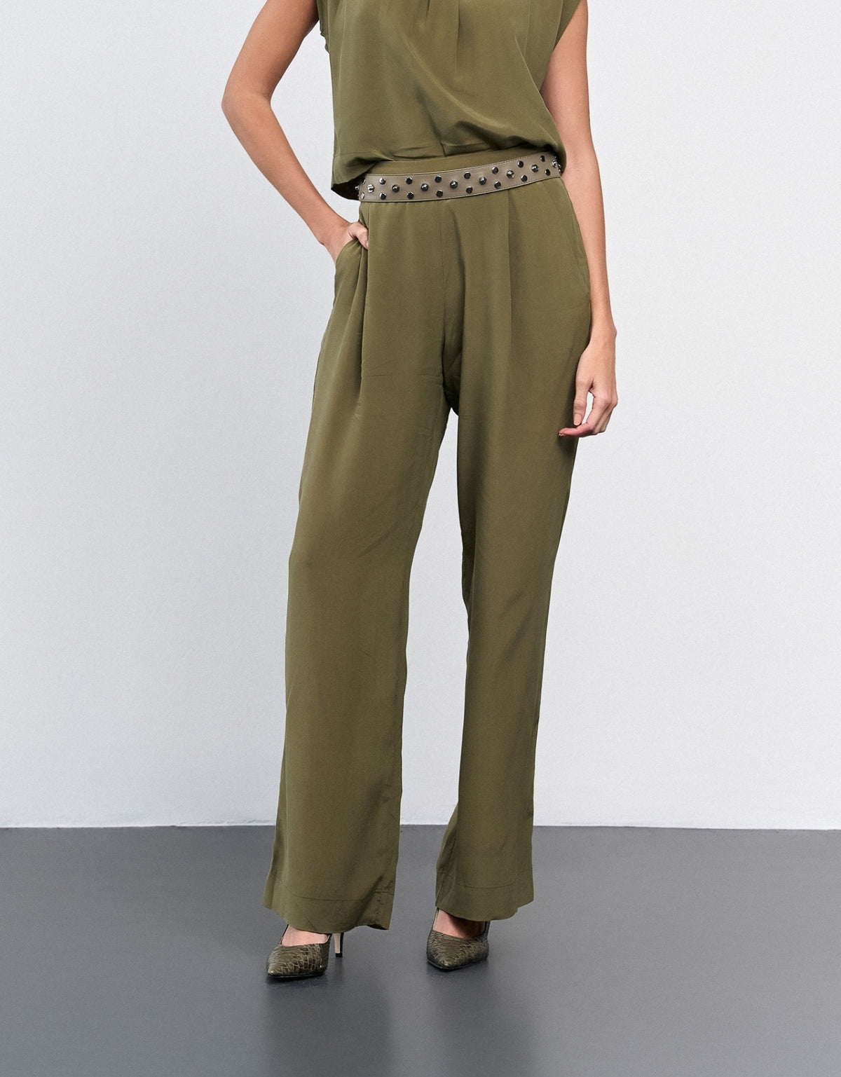 CALÇA MELINA MADRE REINA SEDA GREIGE