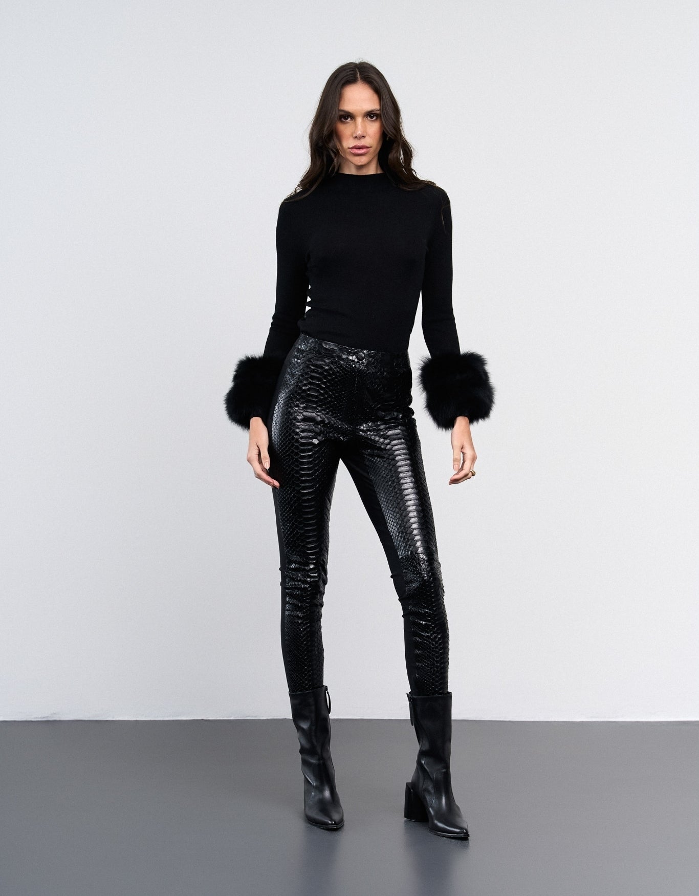 CALÇA PYTHON COM MALHA MADRE REINA PYTHON PRETO