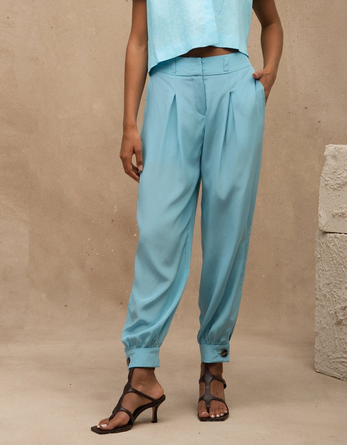 CALÇA REBECA MADRE REINA SEDA AZUL TURQUESA