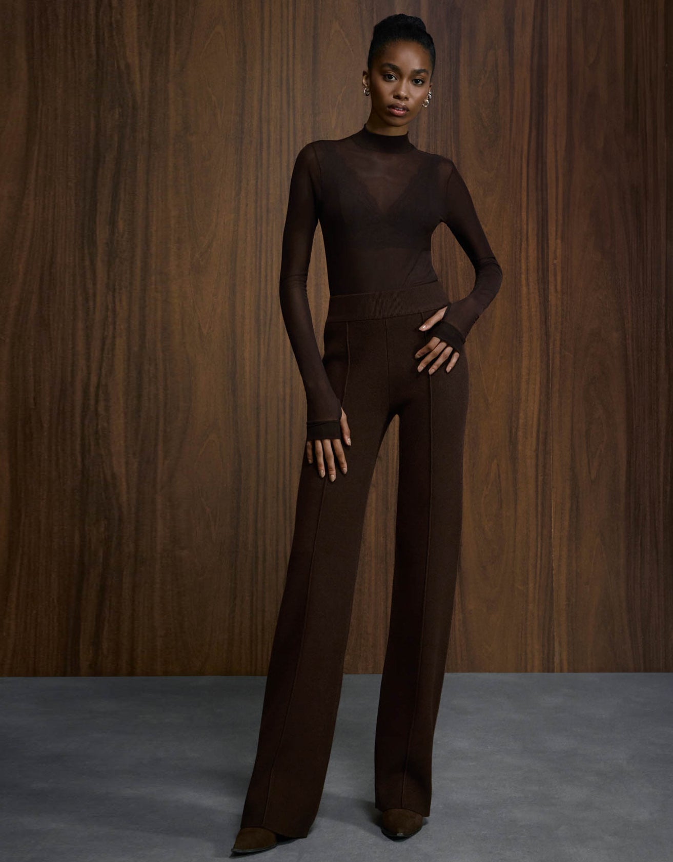 CALÇA RETA MADRE REINA TRICOT MADEIRA