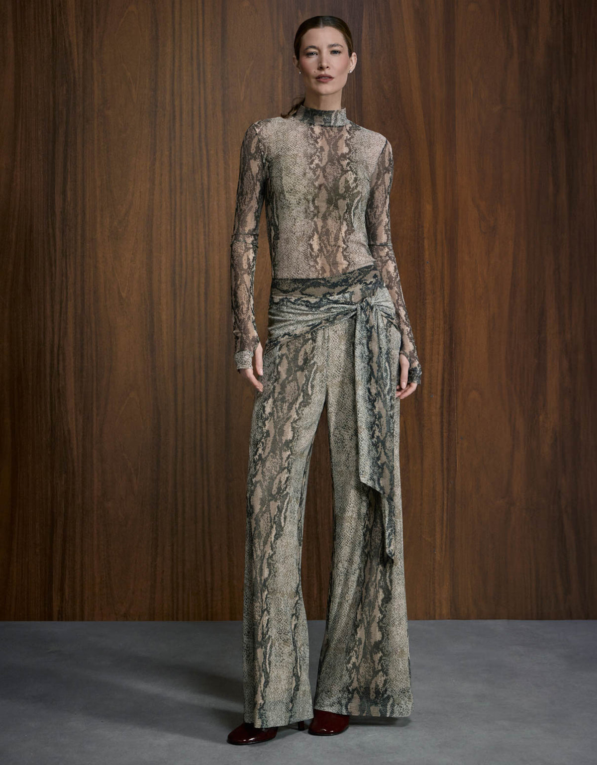 CALÇA SNAKE MADRE REINA TULE ESTAMPA SNAKE