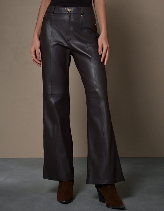 CALÇA TEREZA MADRE REINA MALHA COM COURO MADEIRA