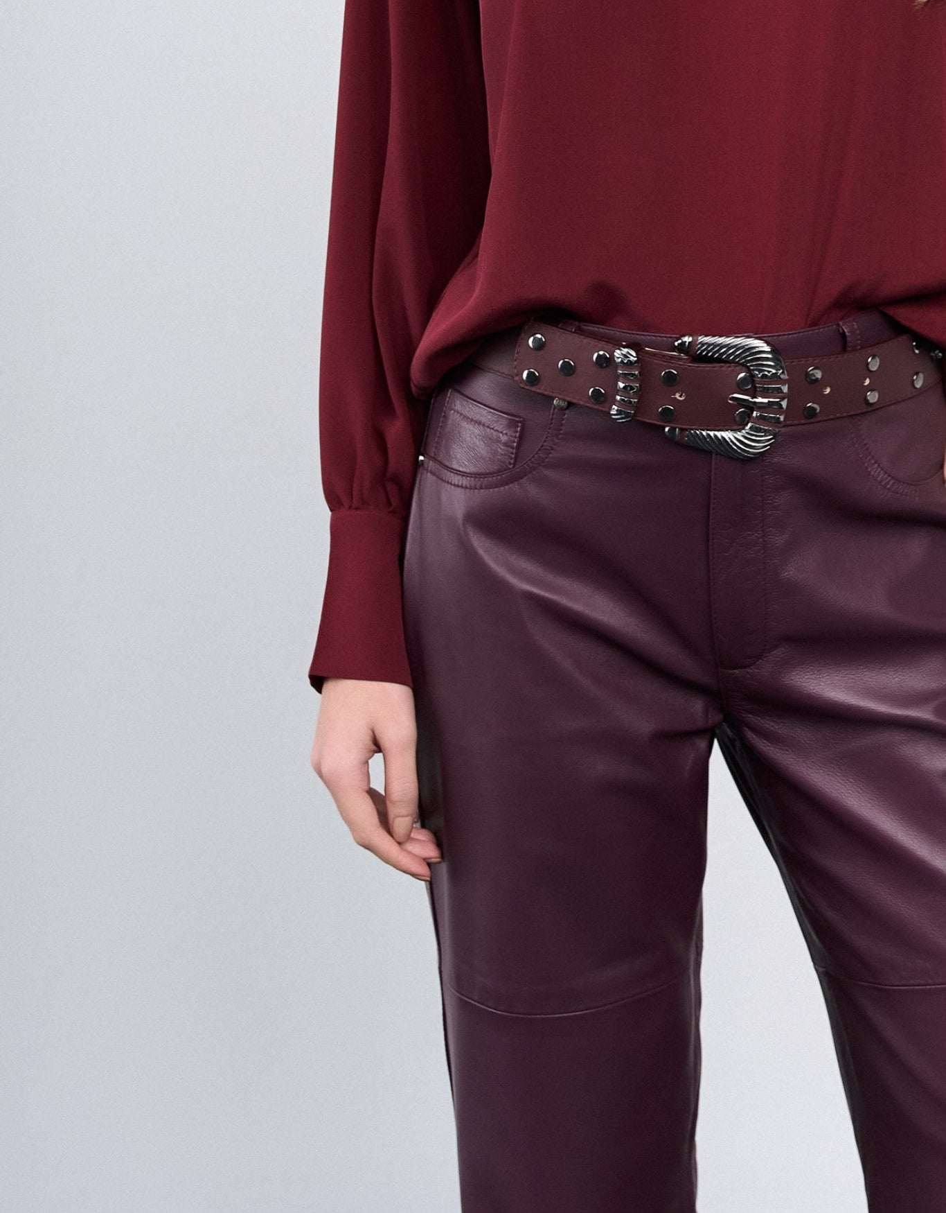 CALÇA VERÔNICA MADRE REINA COURO DARK PURPLE