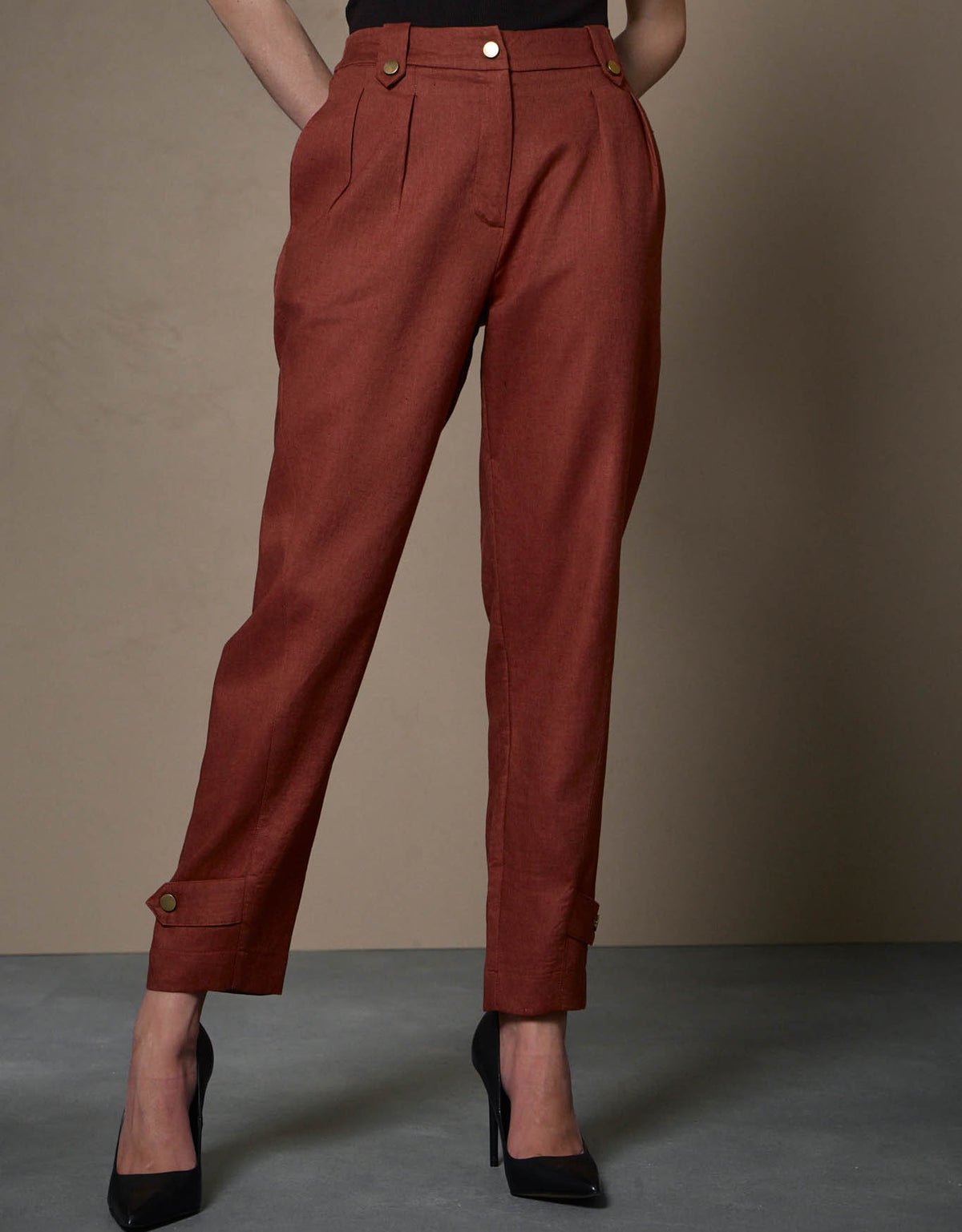 CALÇA NANDA MADRE REINA LINHO CANELA