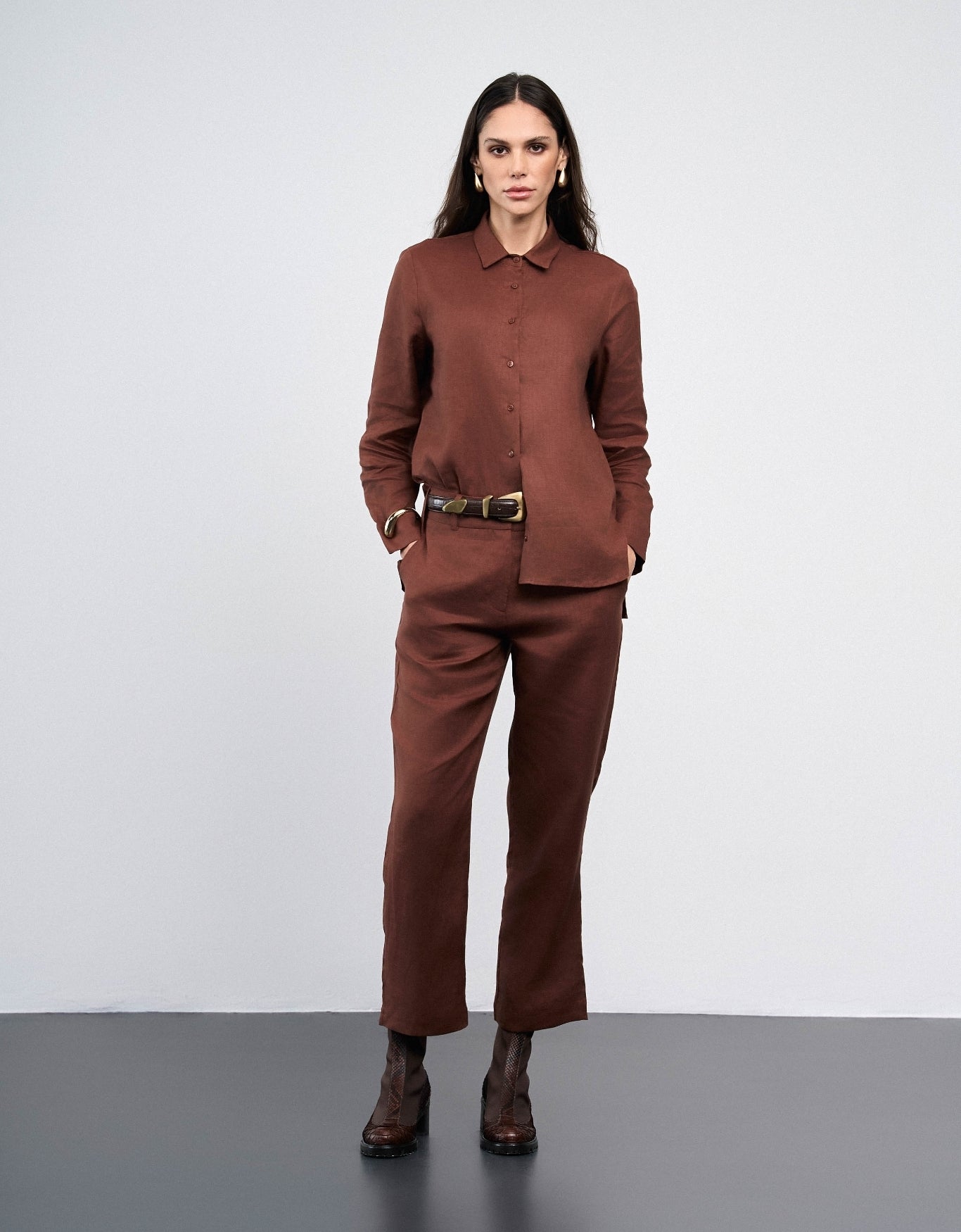 CAMISA ANNA MADRE REINA LINHO COFFEE