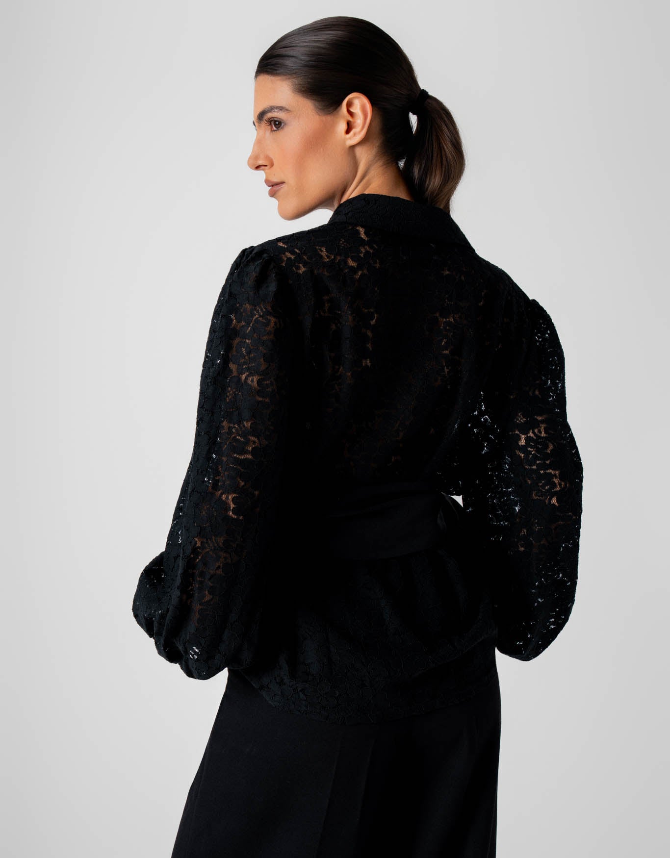 CAMISA BIANCA MADRE REINA PRETO