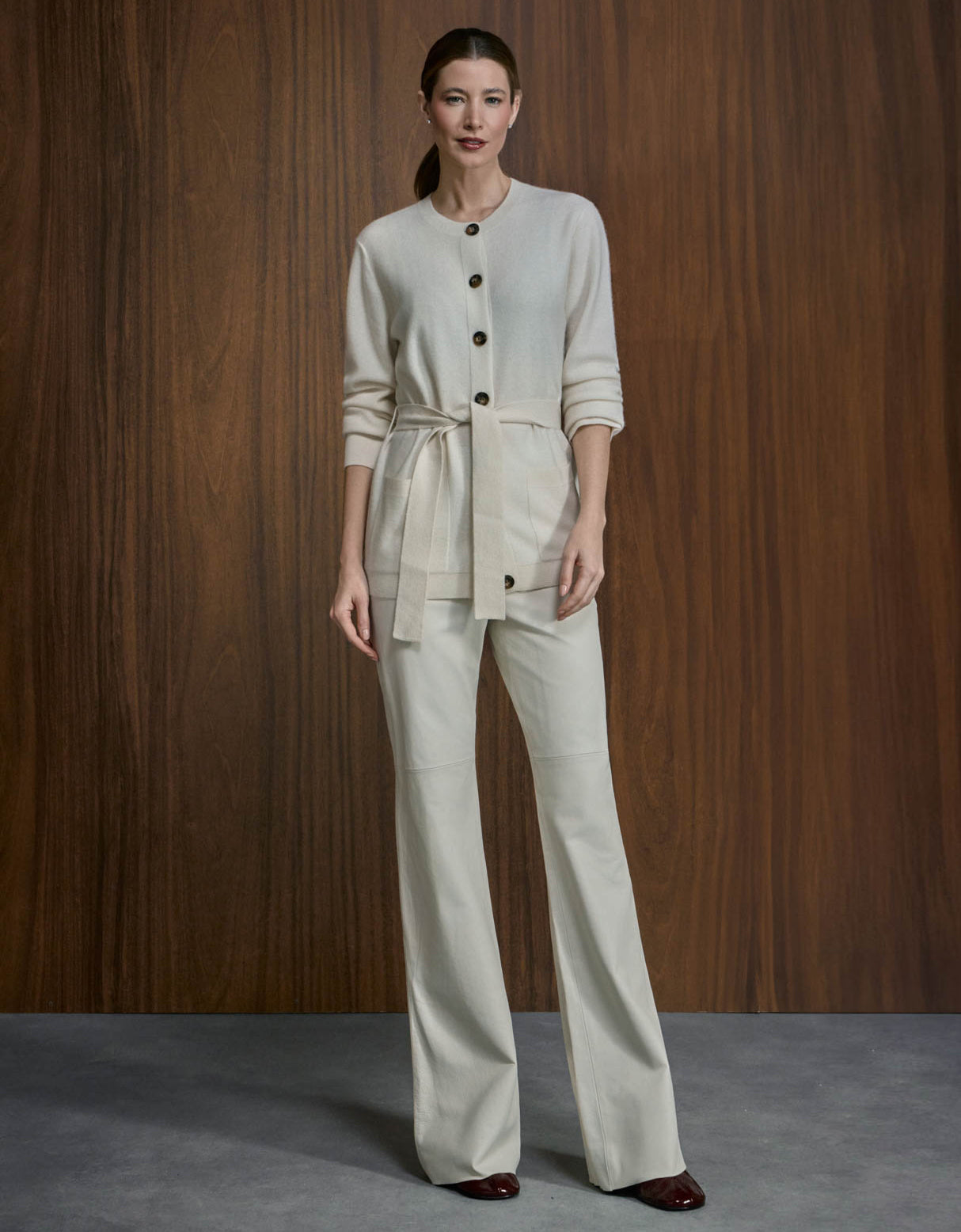 CARDIGAN CLÁSSICO MADRE REINA CASHMERE OFF WHITE