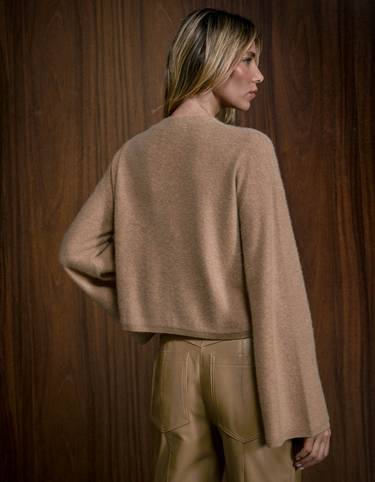 CARDIGAN OLÍVIA MADRE REINA CASHMERE CAMEL