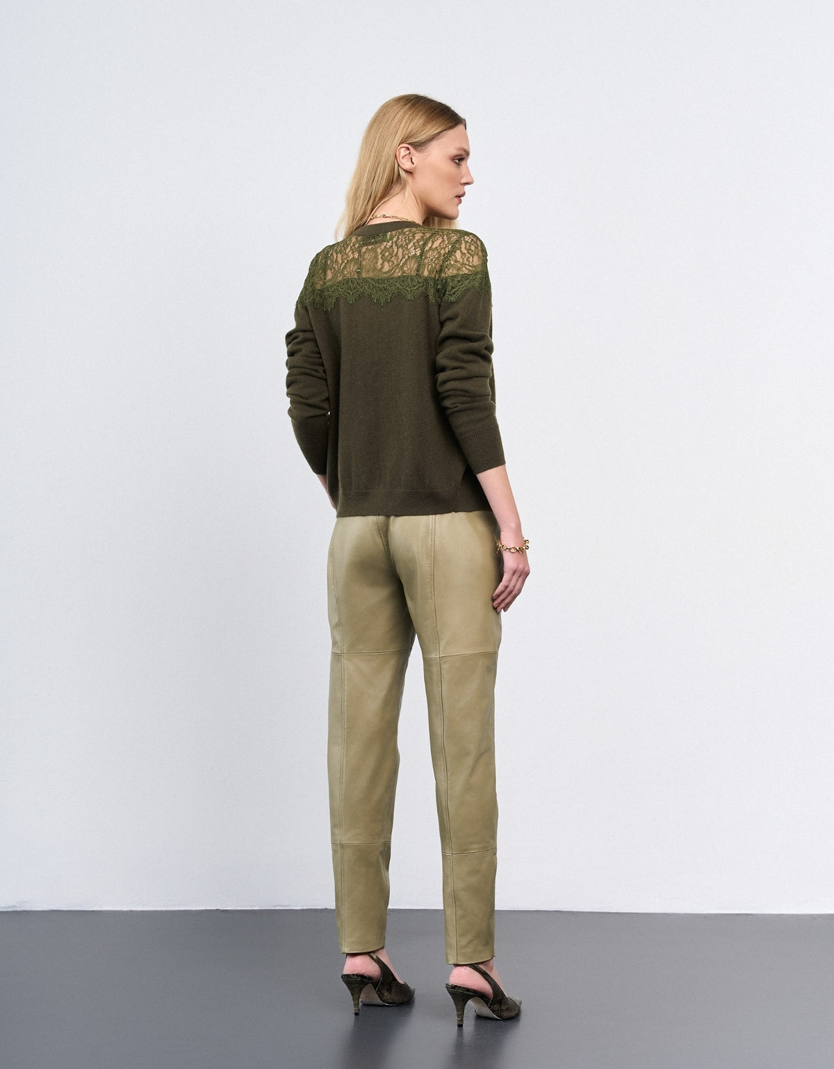 CARDIGAN RENDA MADRE REINA CASHMERE GREIGE