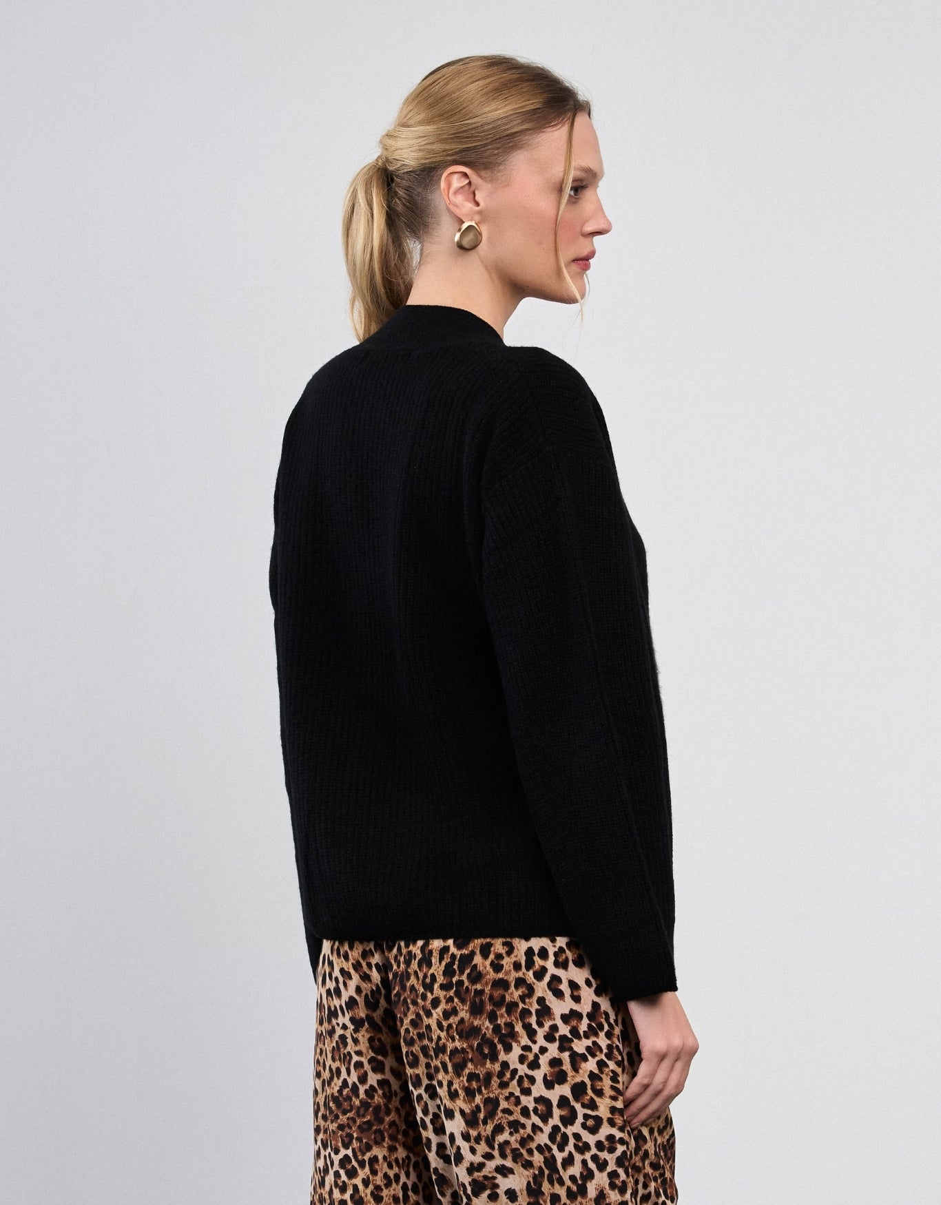 CASACO BETINA MADRE REINA CASHMERE PRETO