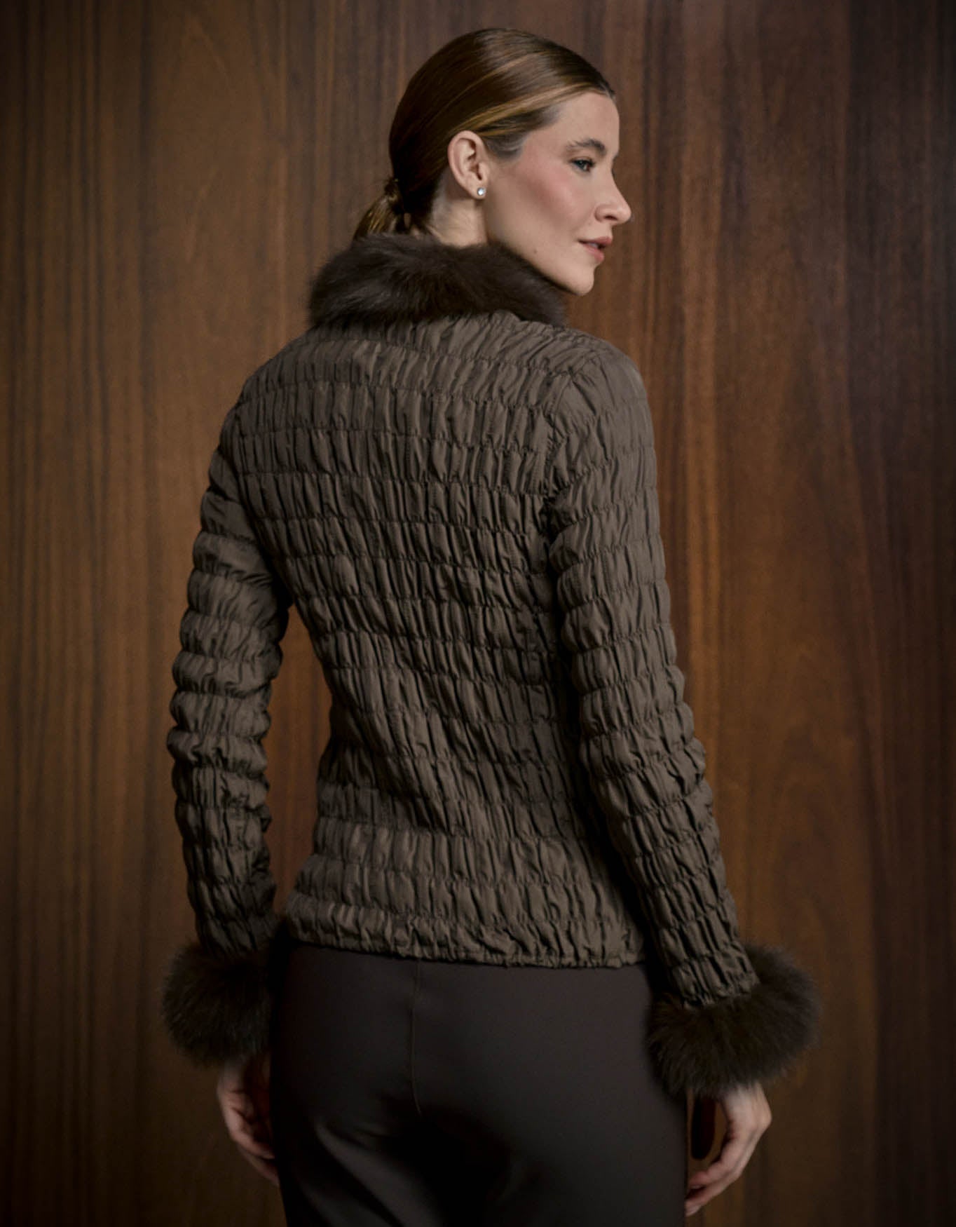 CASACO BIA MADRE REINA PELE MADEIRA