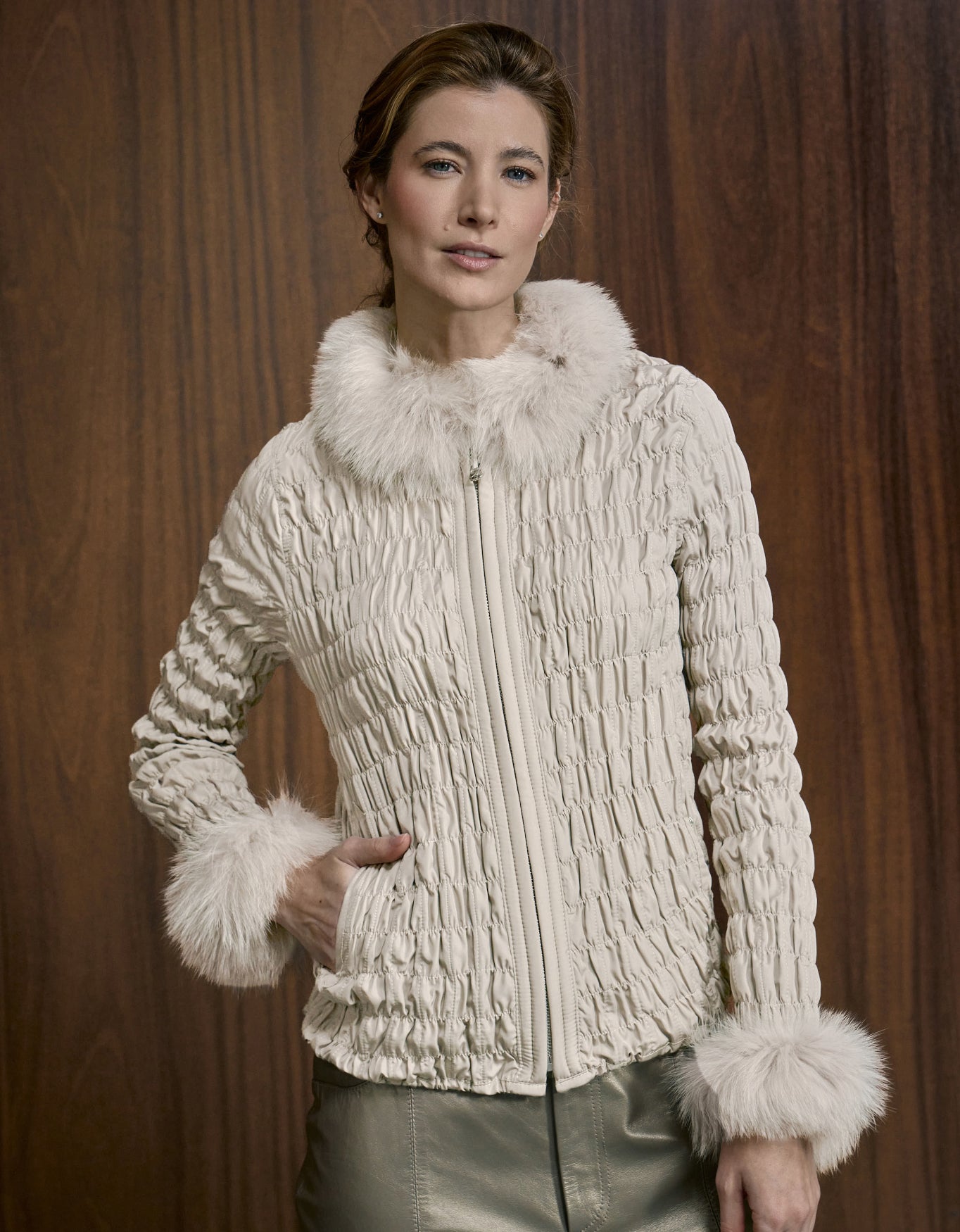 CASACO BIA MADRE REINA PELE OFF WHITE