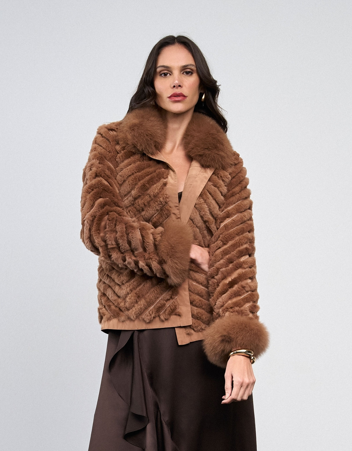 CASACO CHEVRON MADRE REINA PELE MOCCA