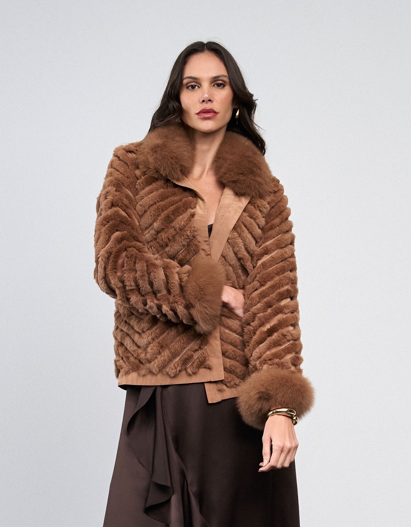 CASACO CHEVRON MADRE REINA PELE MOCCA