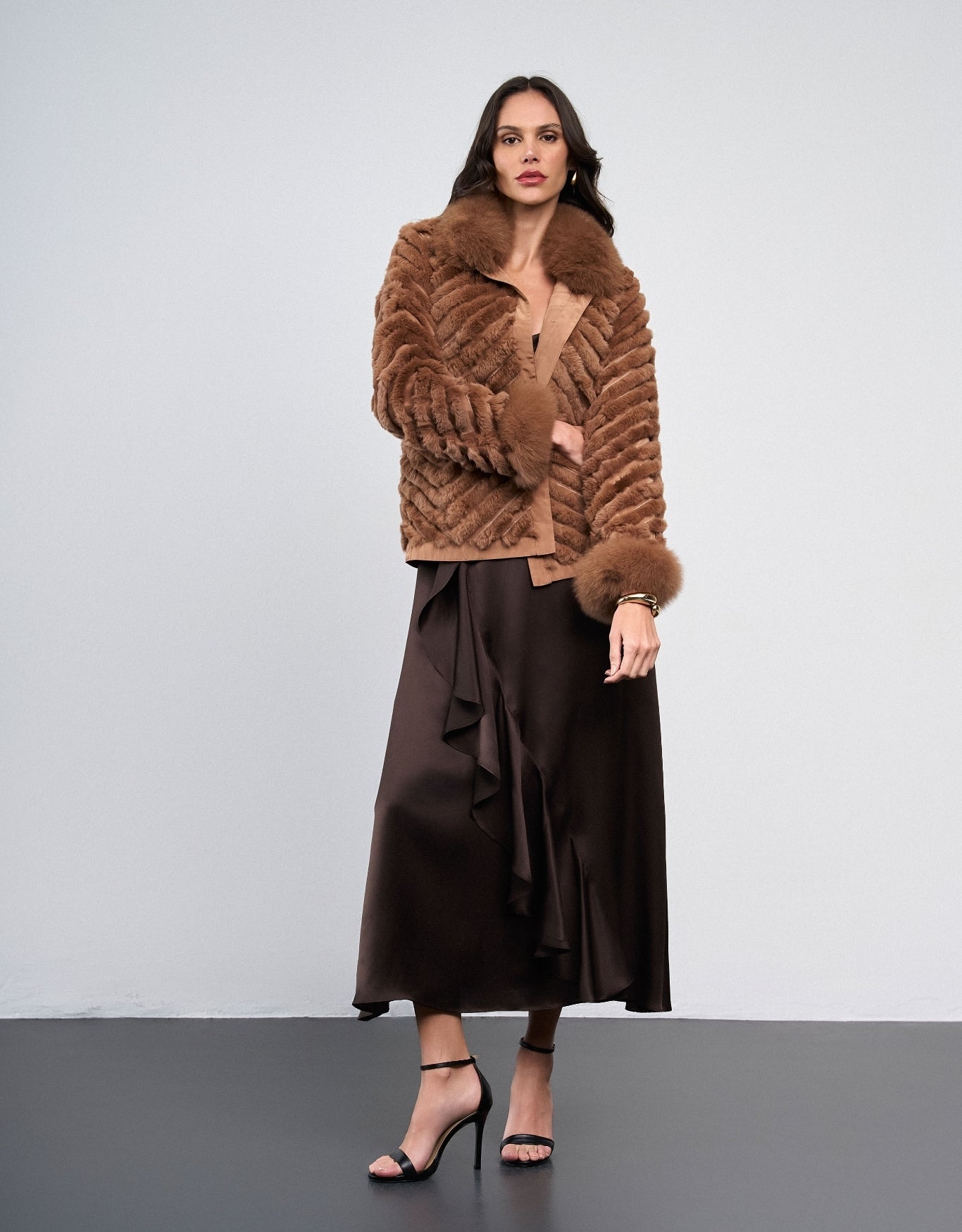 CASACO CHEVRON MADRE REINA PELE MOCCA