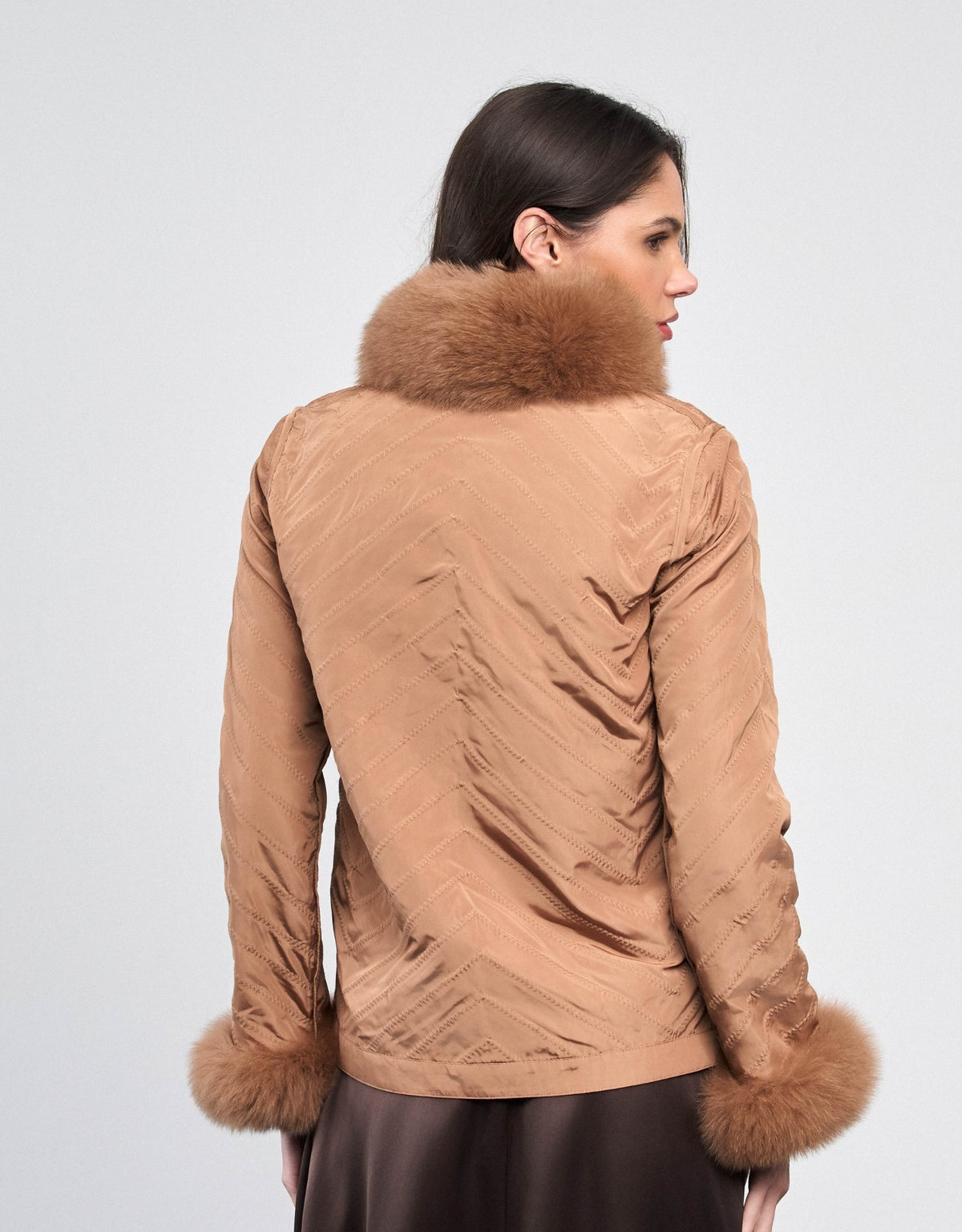 CASACO CHEVRON MADRE REINA PELE MOCCA