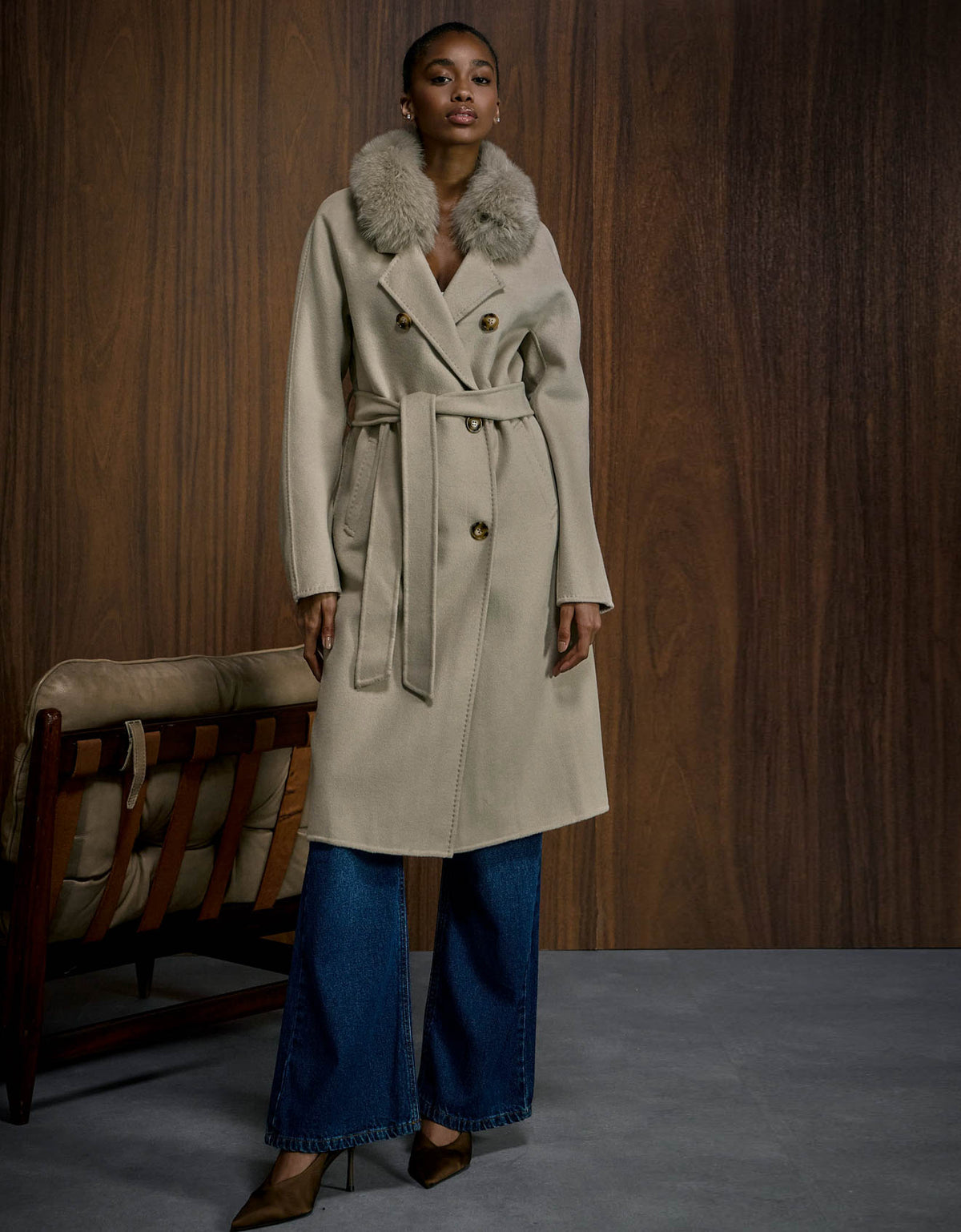 CASACO CLÁSSICO MADRE REINA LÃ COM PELE FENDI