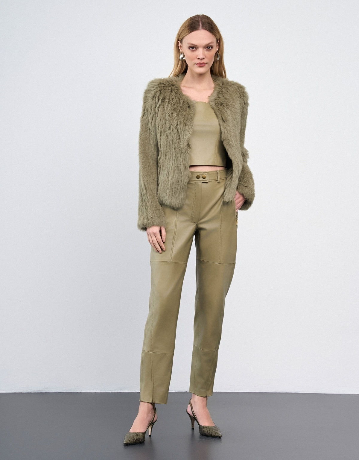 CASACO CLÁSSICO MADRE REINA PELE GREIGE