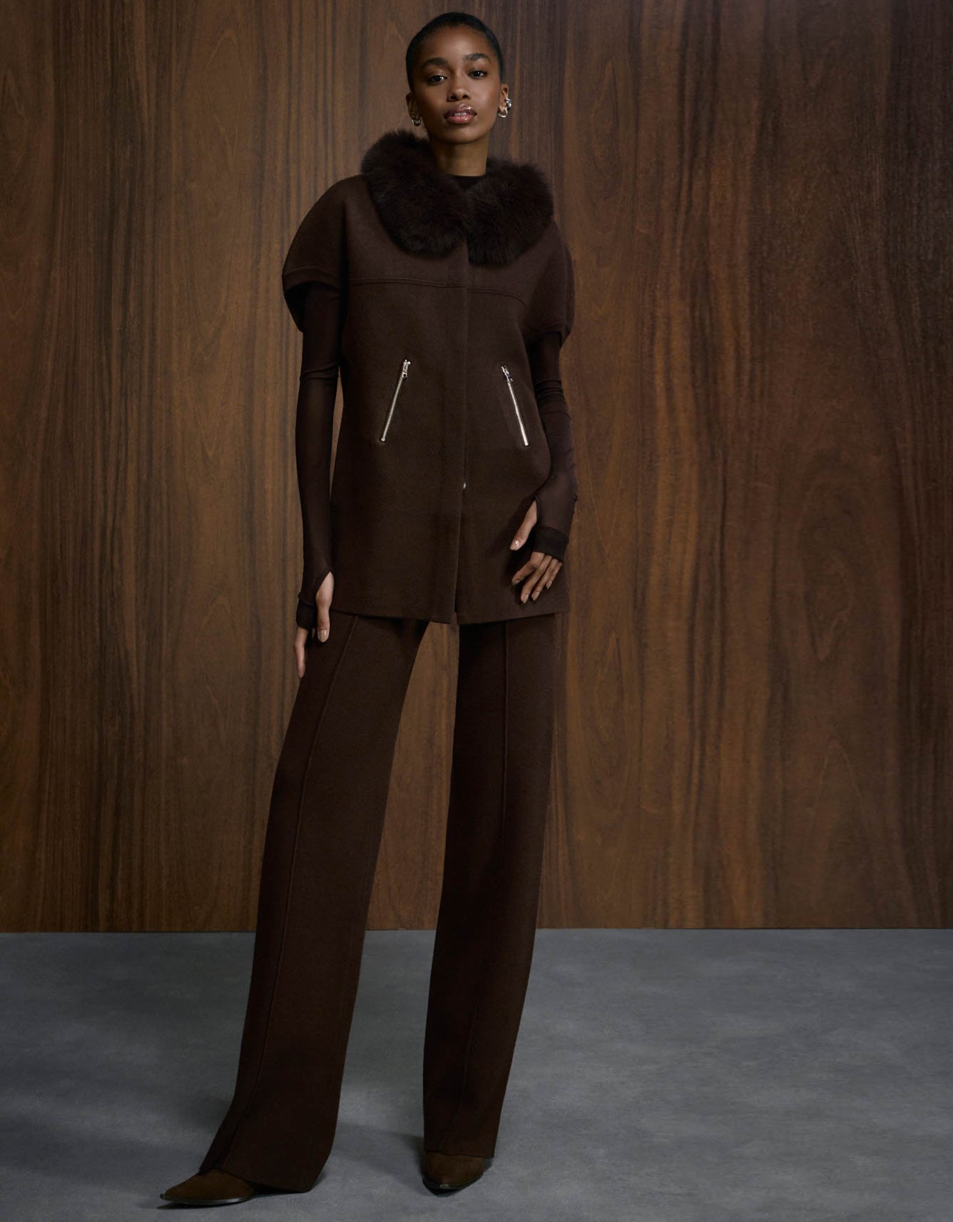 CASACO FOX LONGO MADRE REINA TRICOT COM PELE MADEIRA