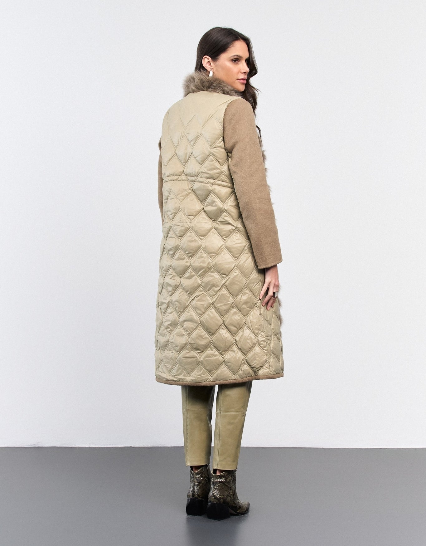 CASACO MADRE REINA  NYLON E LÃ GREIGE