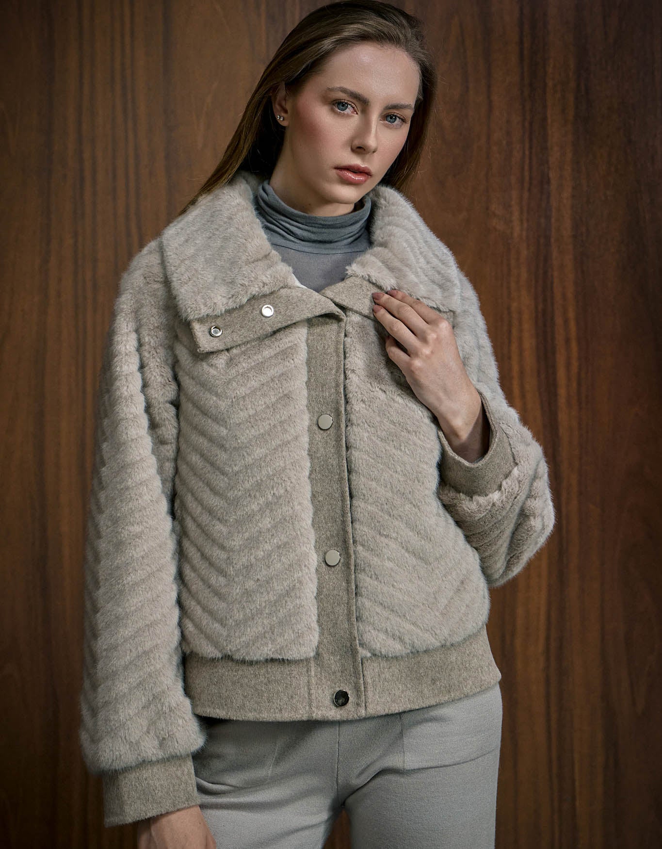 CASACO MEL MADRE REINA LIKE FUR CINZA ESTANHO