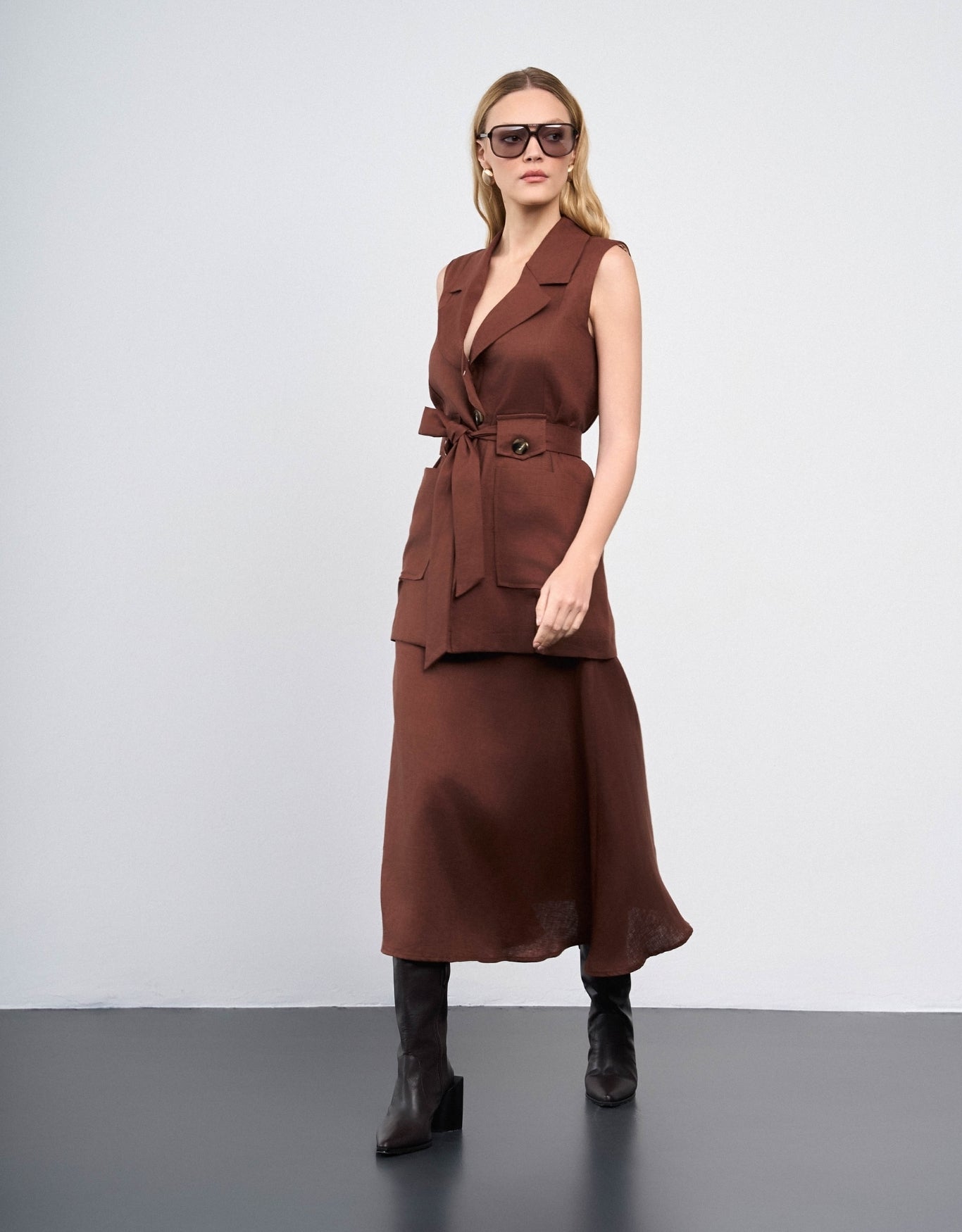 COLETE ANNA MADRE REINA LINHO COFFEE