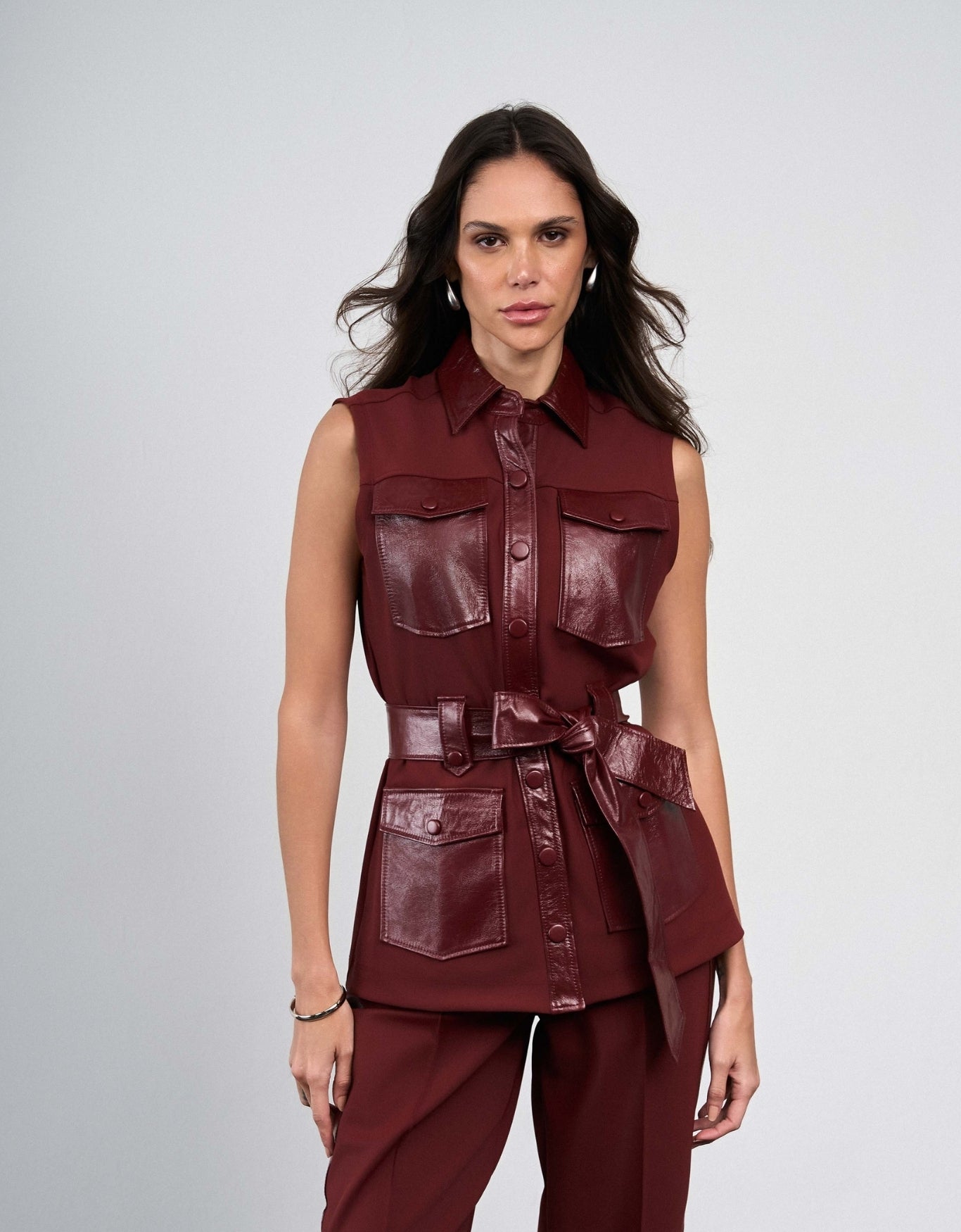 COLETE MADRE REINA COURO COM MALHA PINOT