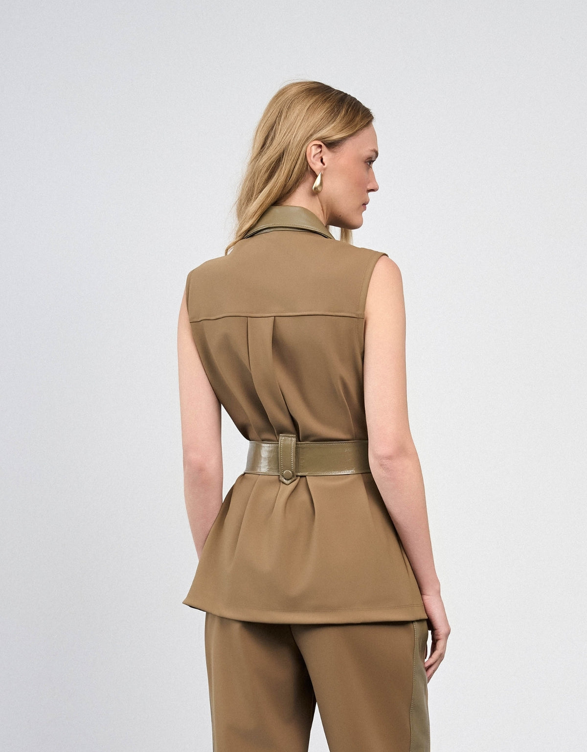 COLETE MADRE REINA COURO COM MALHA GREIGE