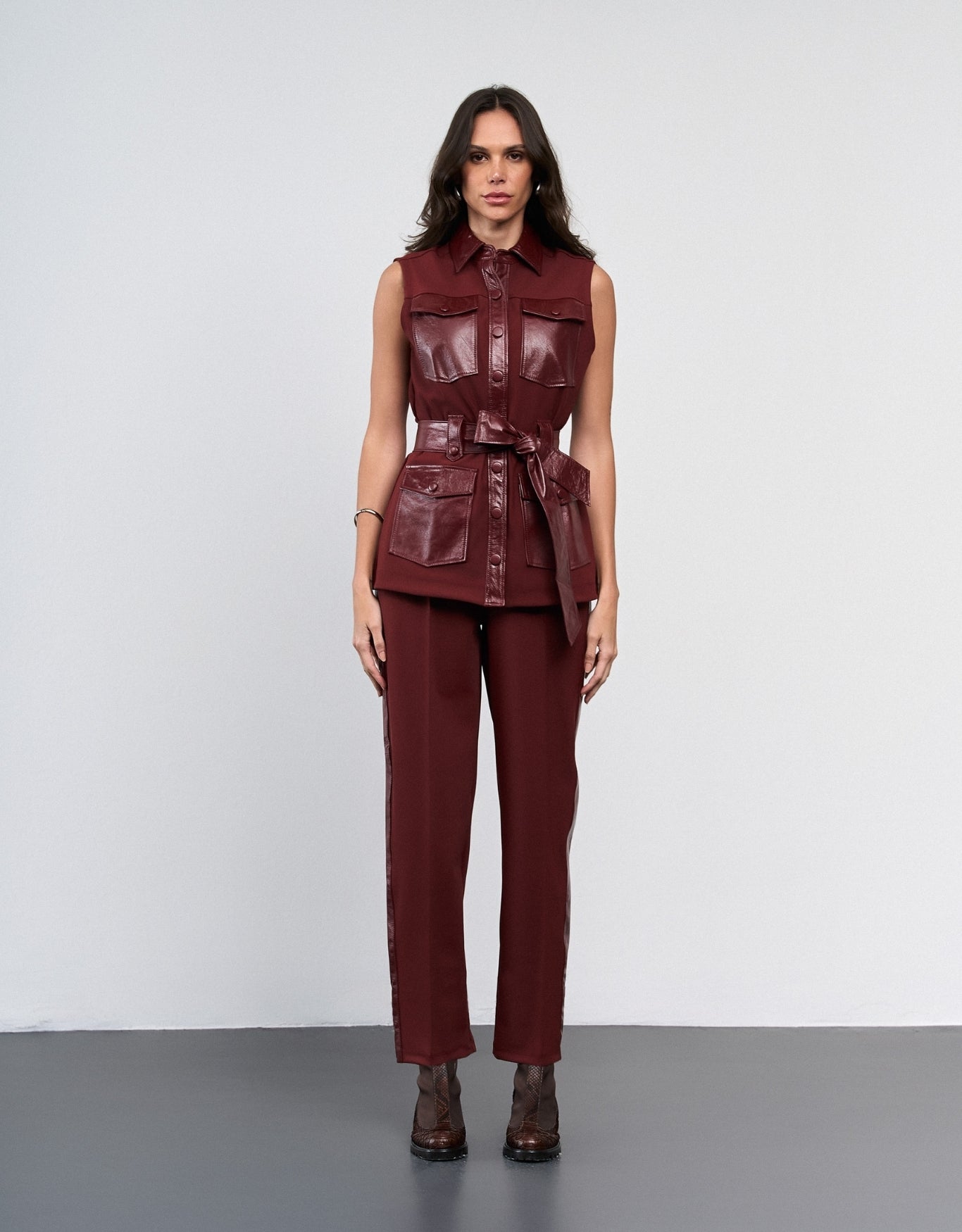 COLETE MADRE REINA COURO COM MALHA PINOT