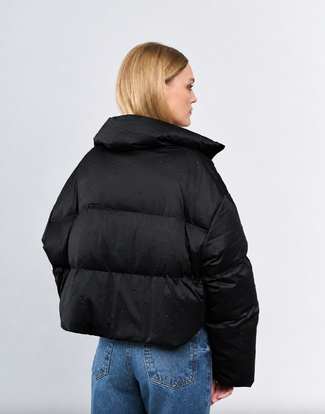 JAQUETA AGATHA MADRE REINA NYLON PRETO