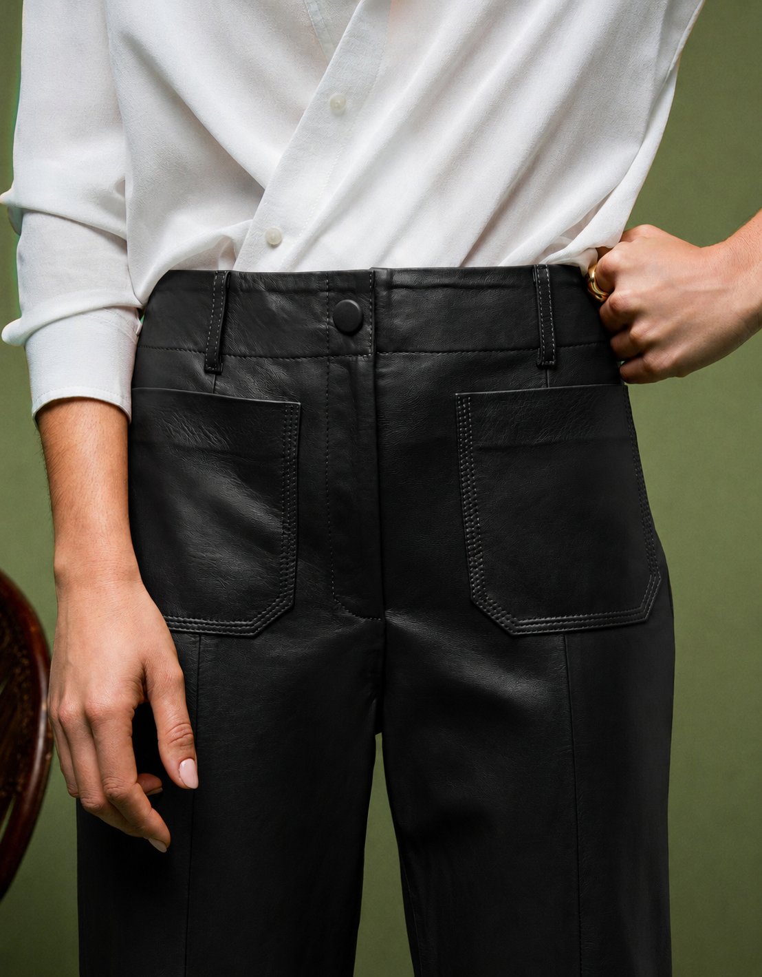 CALÇA MARIA CAPRI MADRE REINA COURO PRETO