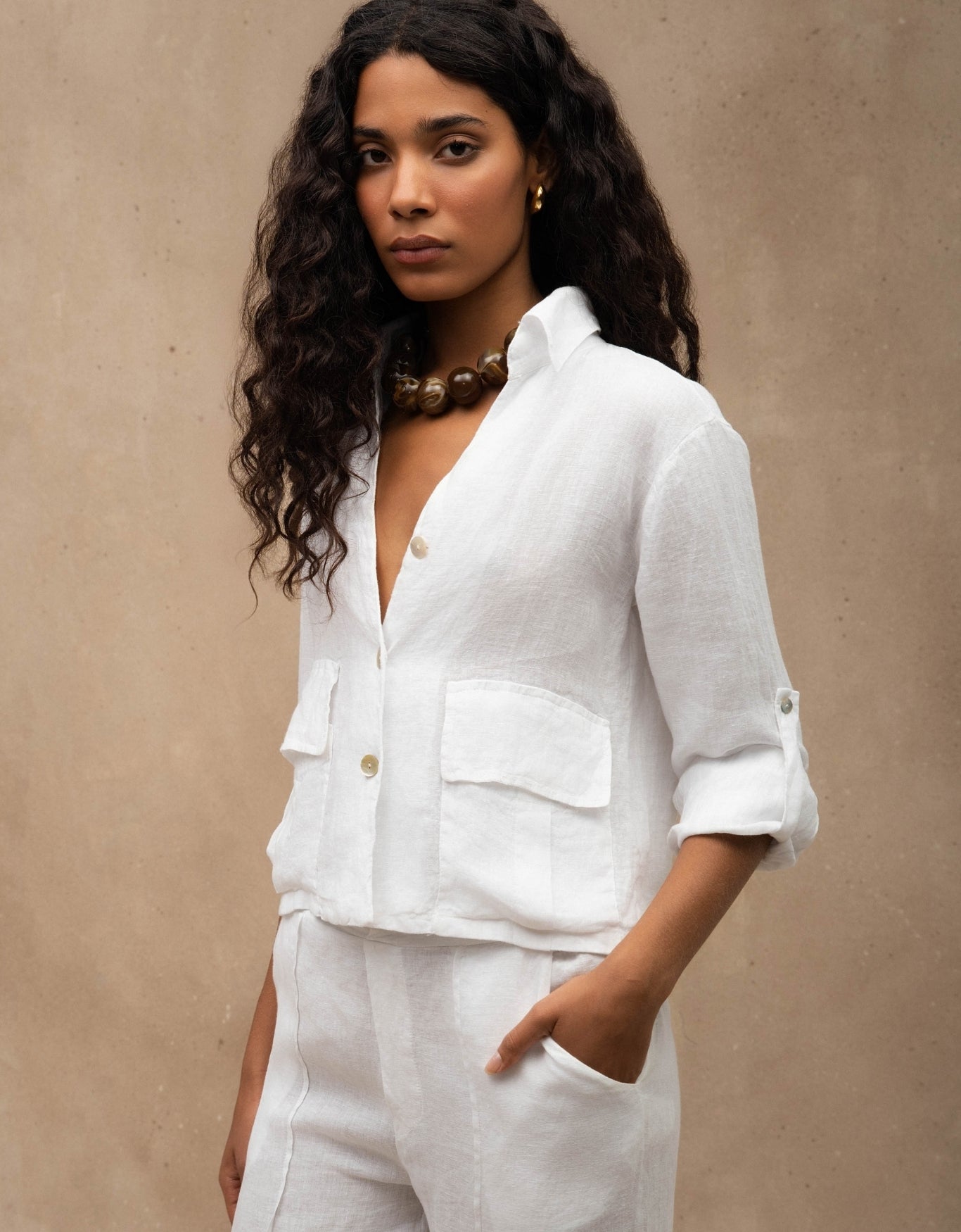 JAQUETA BOLSOS MADRE REINA LINHO BRANCO