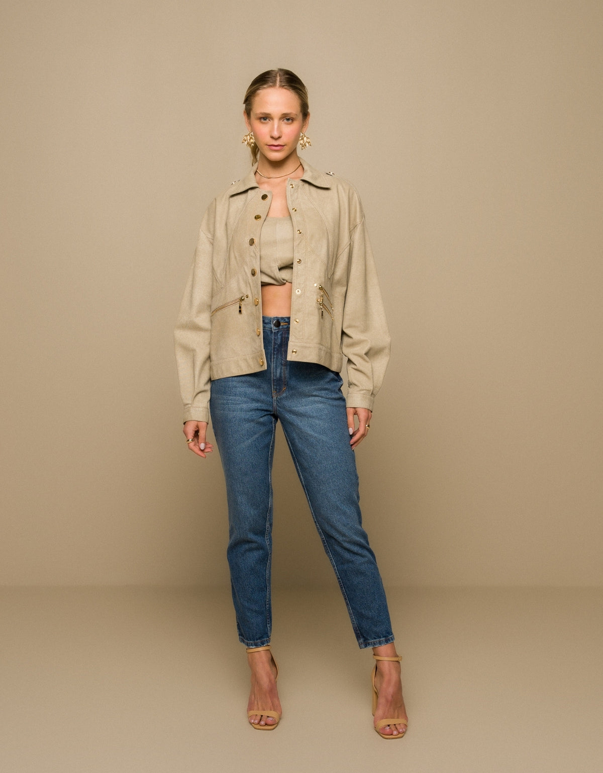 JAQUETA GIULIA MADRE REINA COURO NOZES DENIM