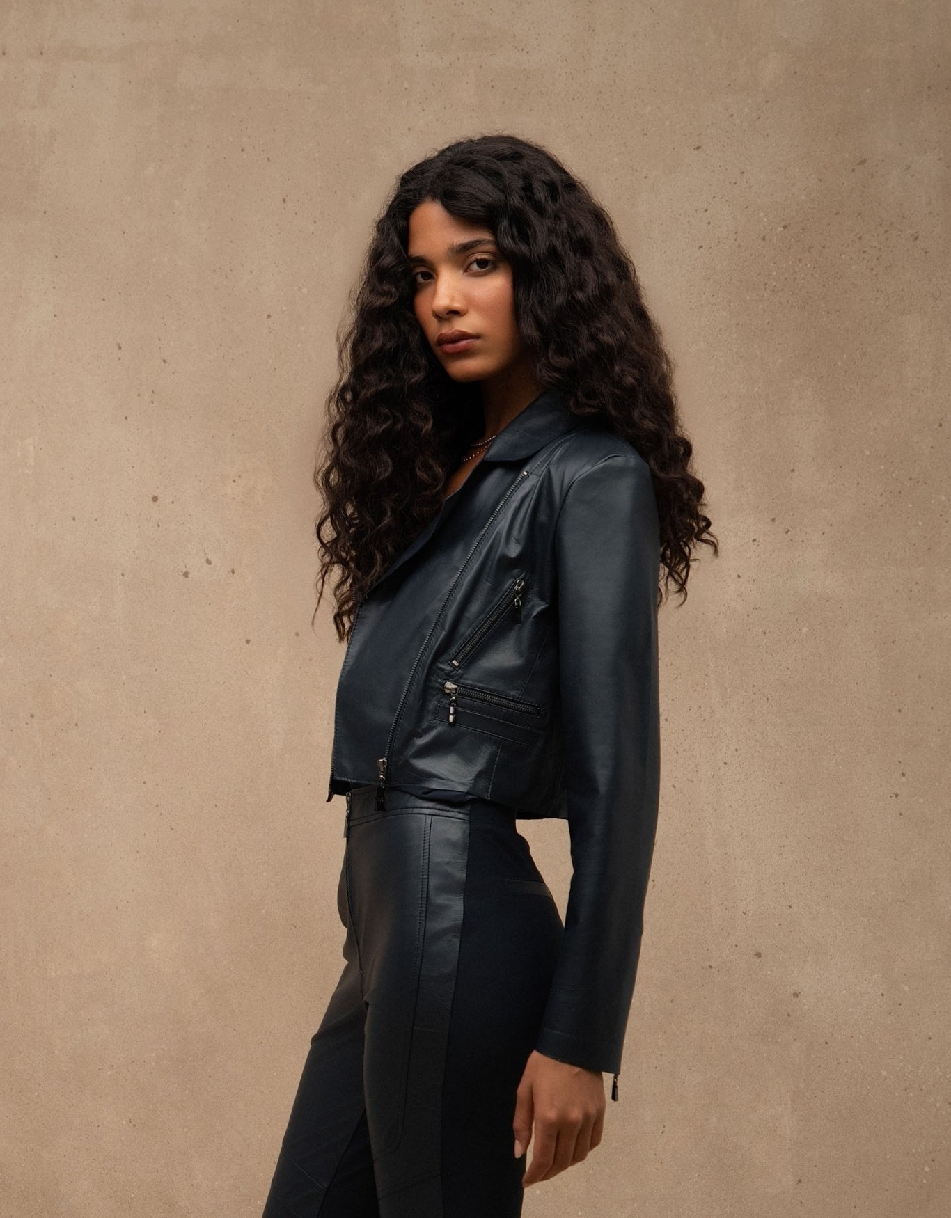 JAQUETA PERFECTO MADRE REINA COURO AZUL MARINE