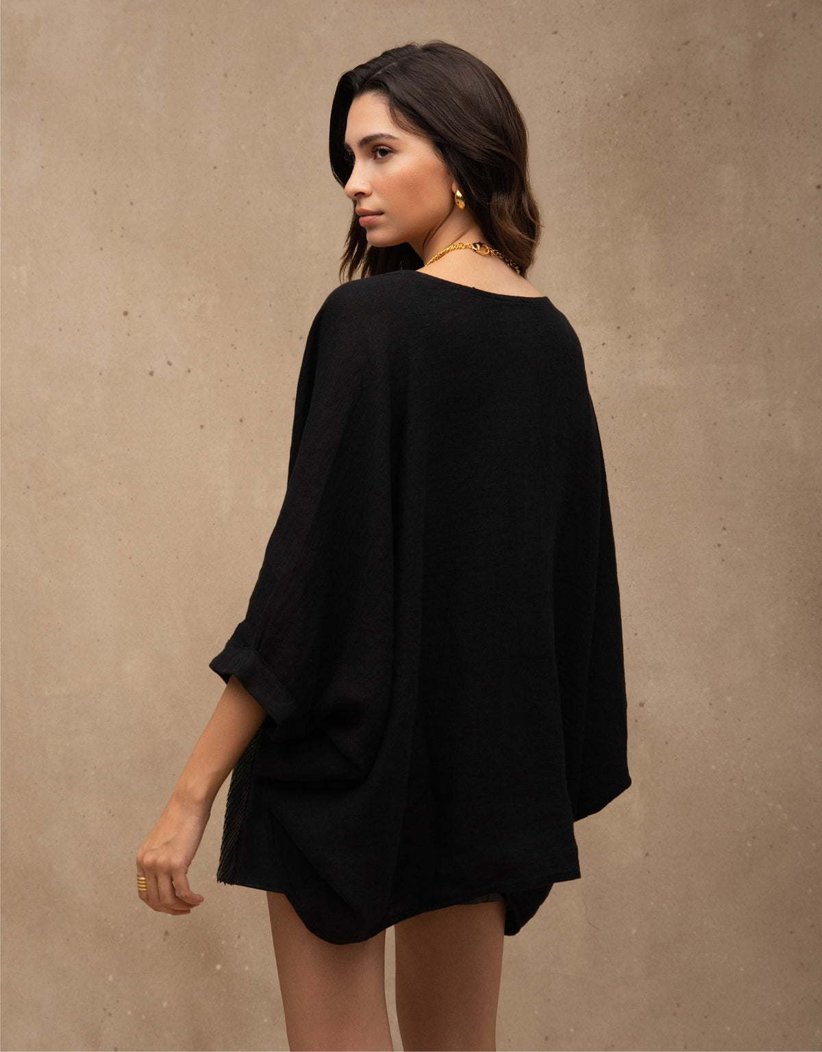 KIMONO ISABELA MADRE REINA LINHO PRETO