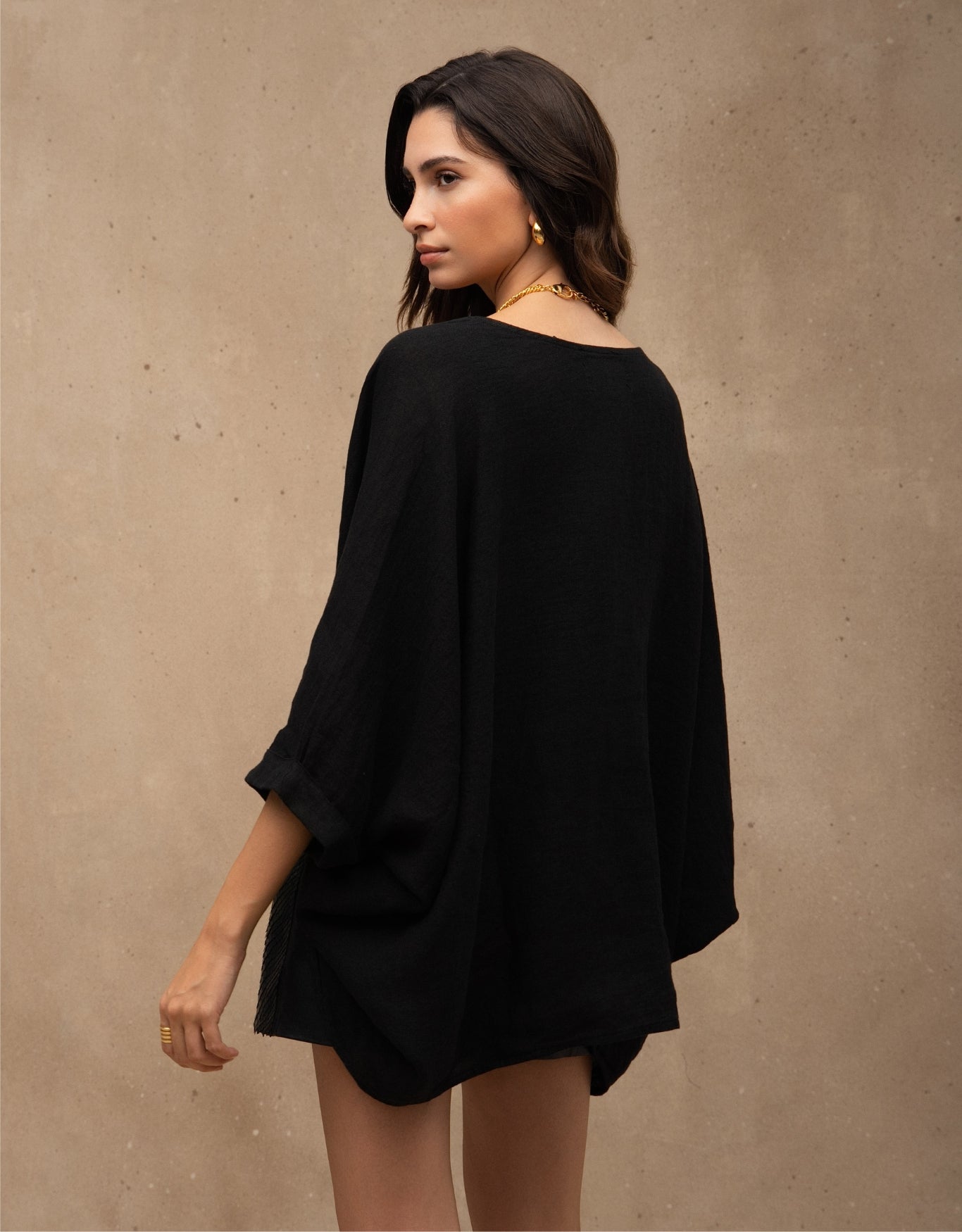 KIMONO ISABELA MADRE REINA LINHO PRETO